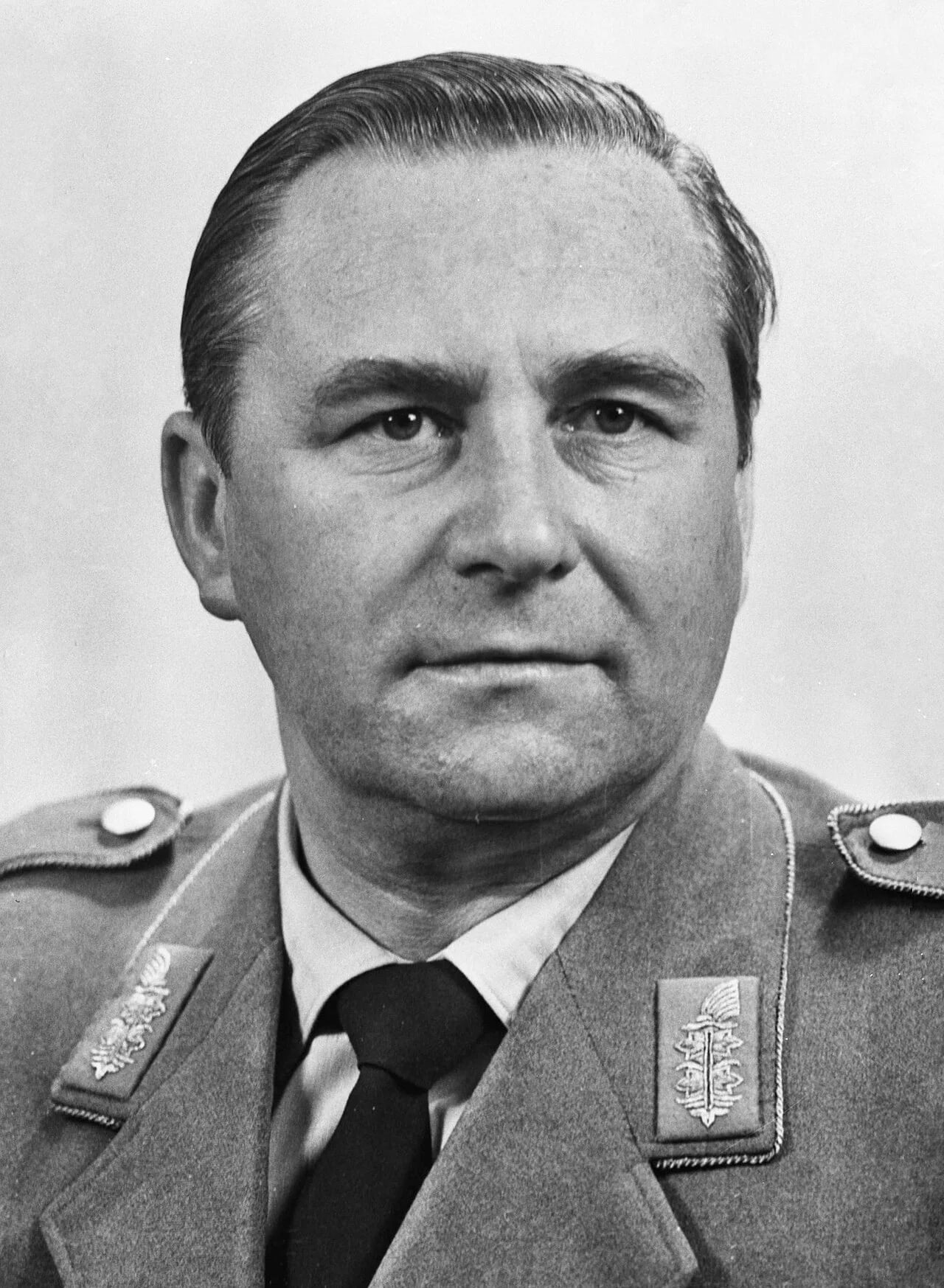 Porträt von Albert Schnez (1911–2007) – Gedenkseite