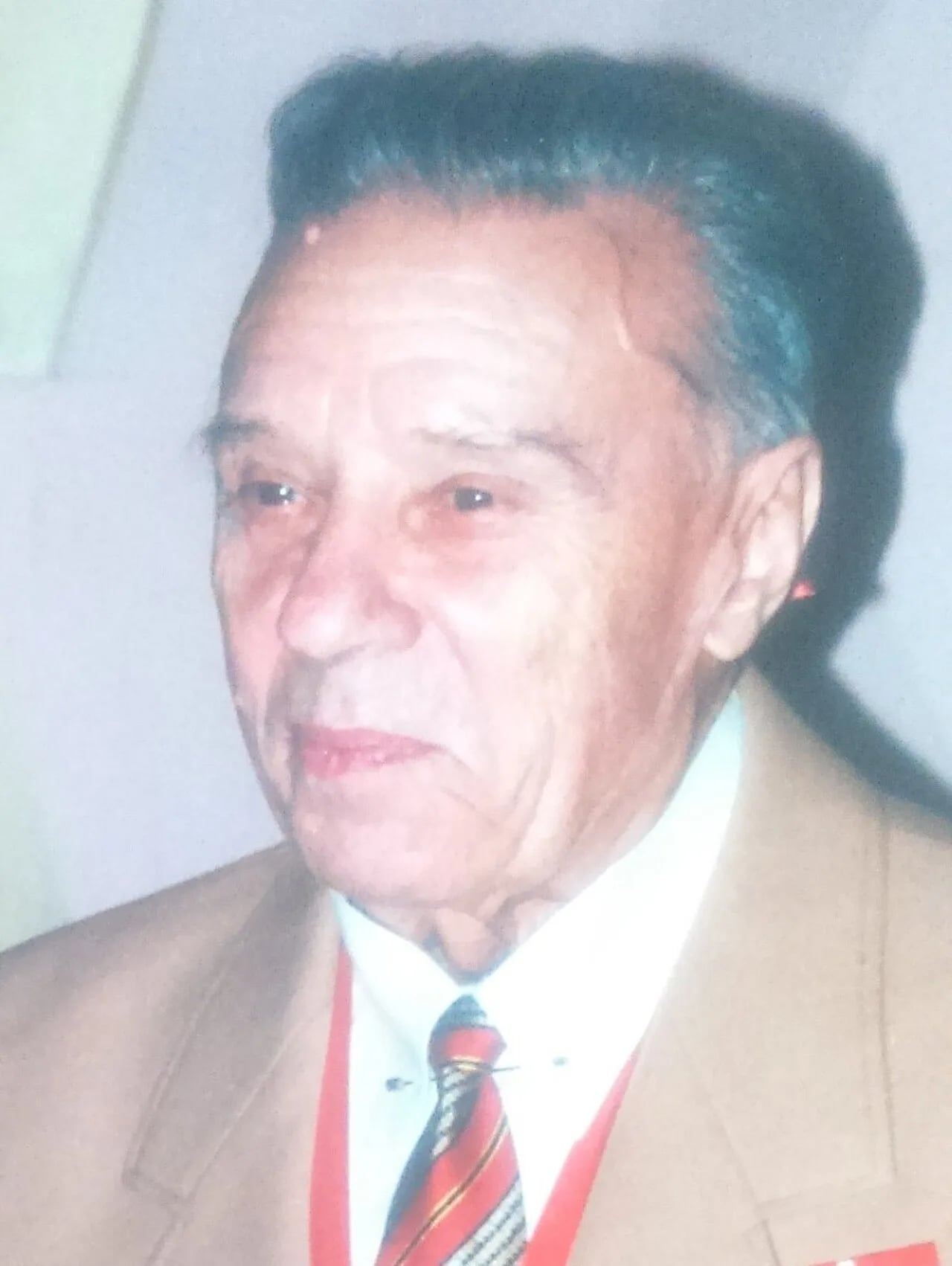 Porträt von Jewgeni Iwanowitsch Lopatin (1917–2011) – Gedenkseite