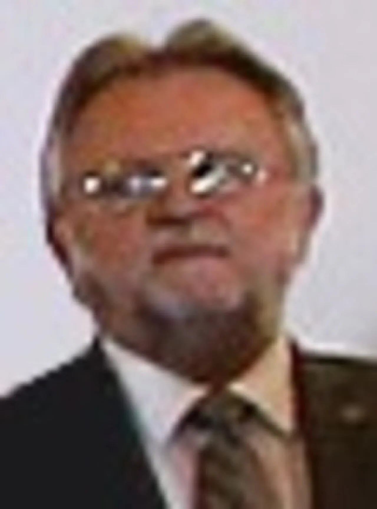 Portrait of Dušan Vujović (1951–2025) – memorial page