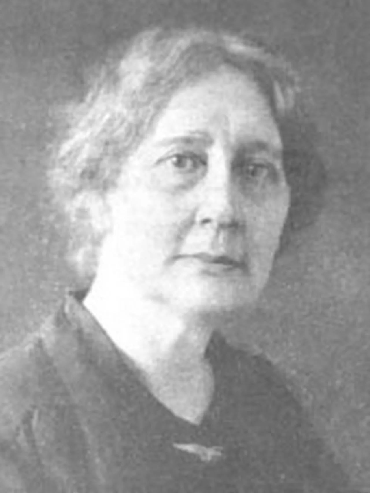 Portrait of Alice Pestana (1860–1929) – memorial page