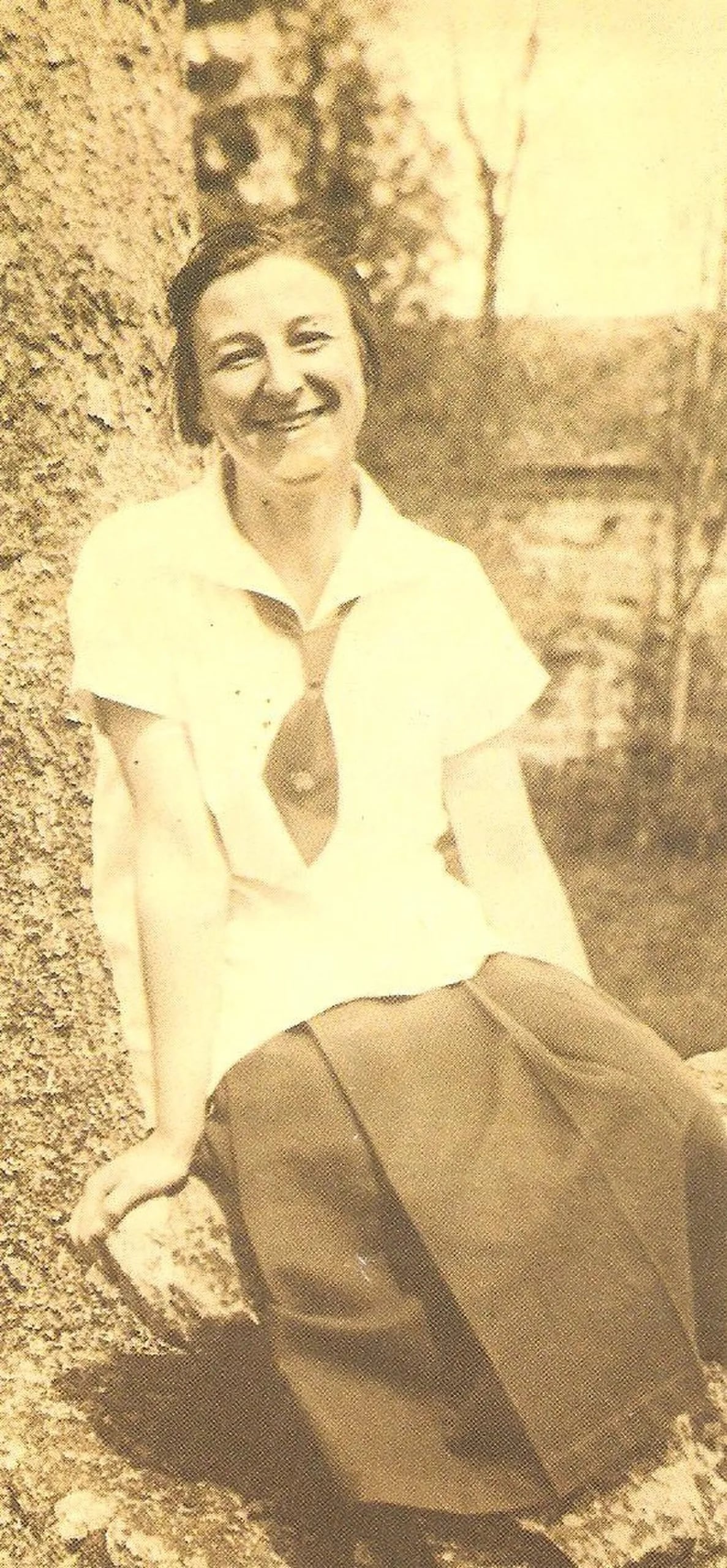 Portrait of Antoinette Butte (1898–1986) – memorial page