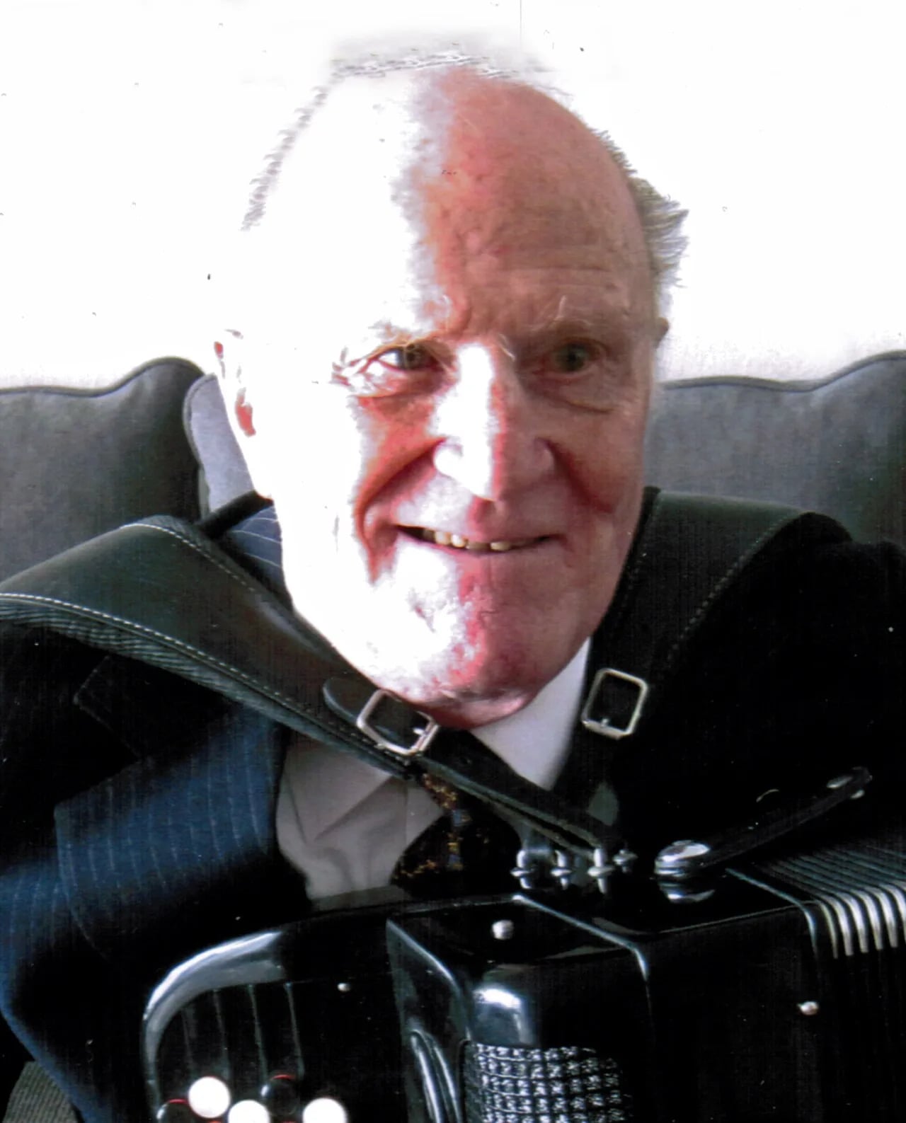 Porträt von Paavo Tiusanen (1931–2018) – Gedenkseite