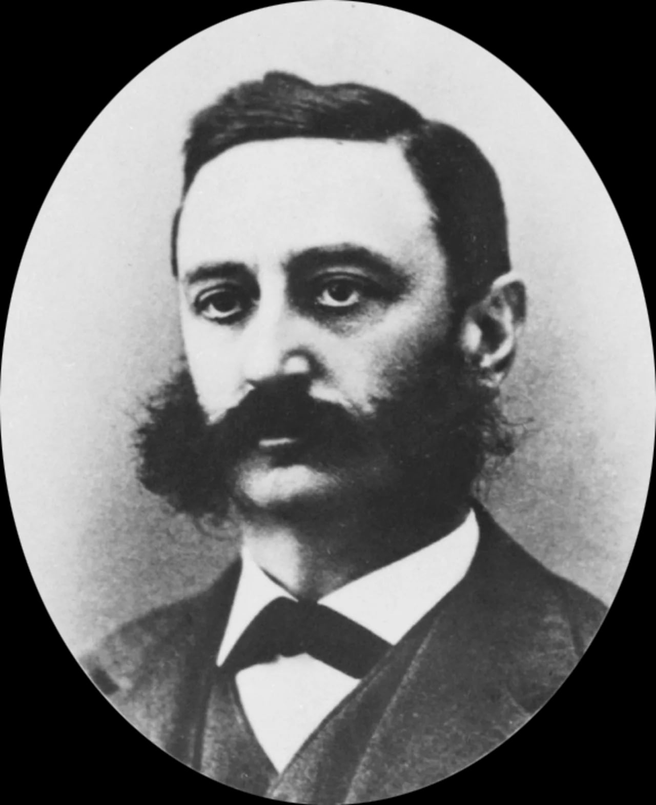 Porträt von John E. Russell (1834–1903) – Gedenkseite