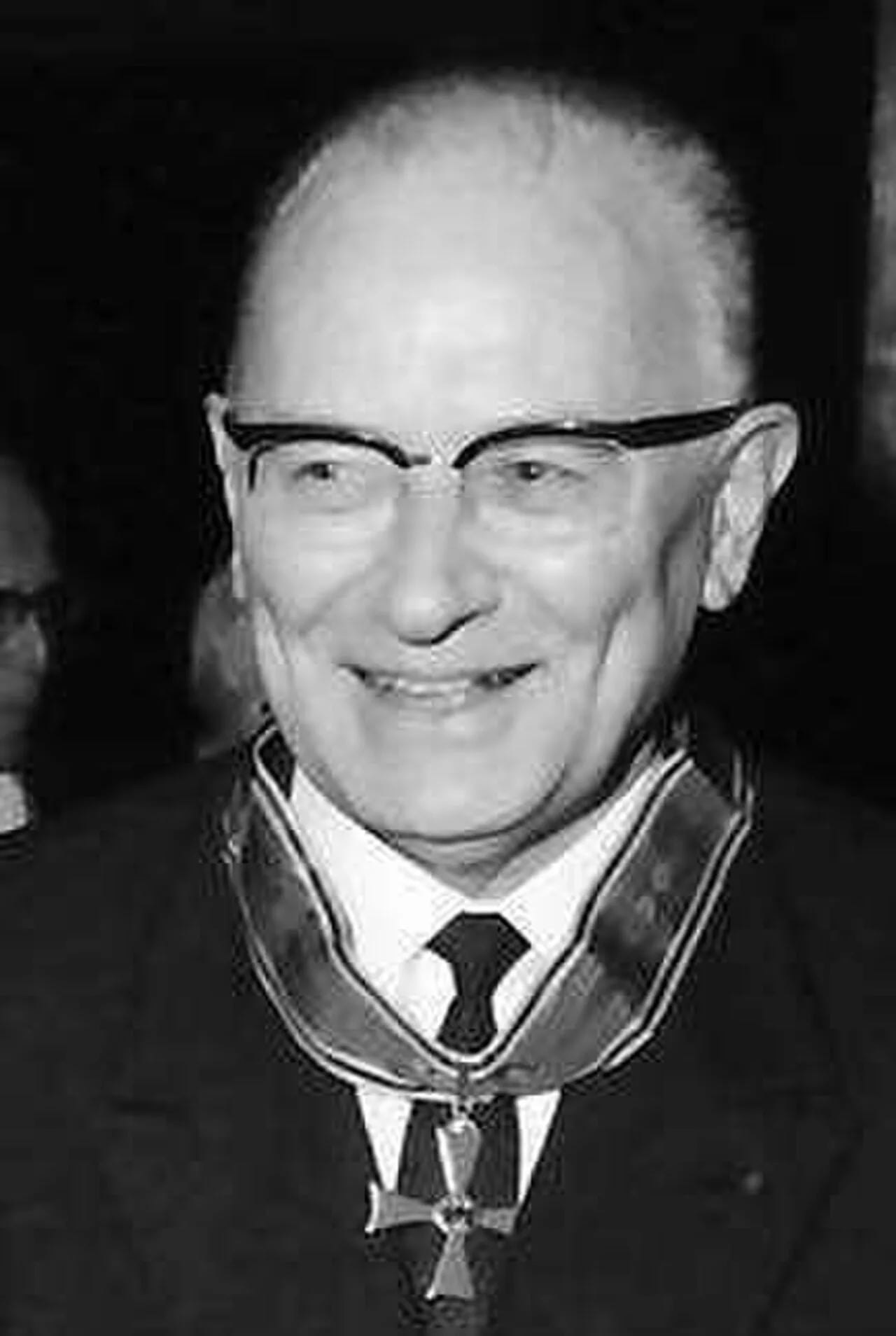 Portrait of Joseph Rey (1899–1990) – memorial page