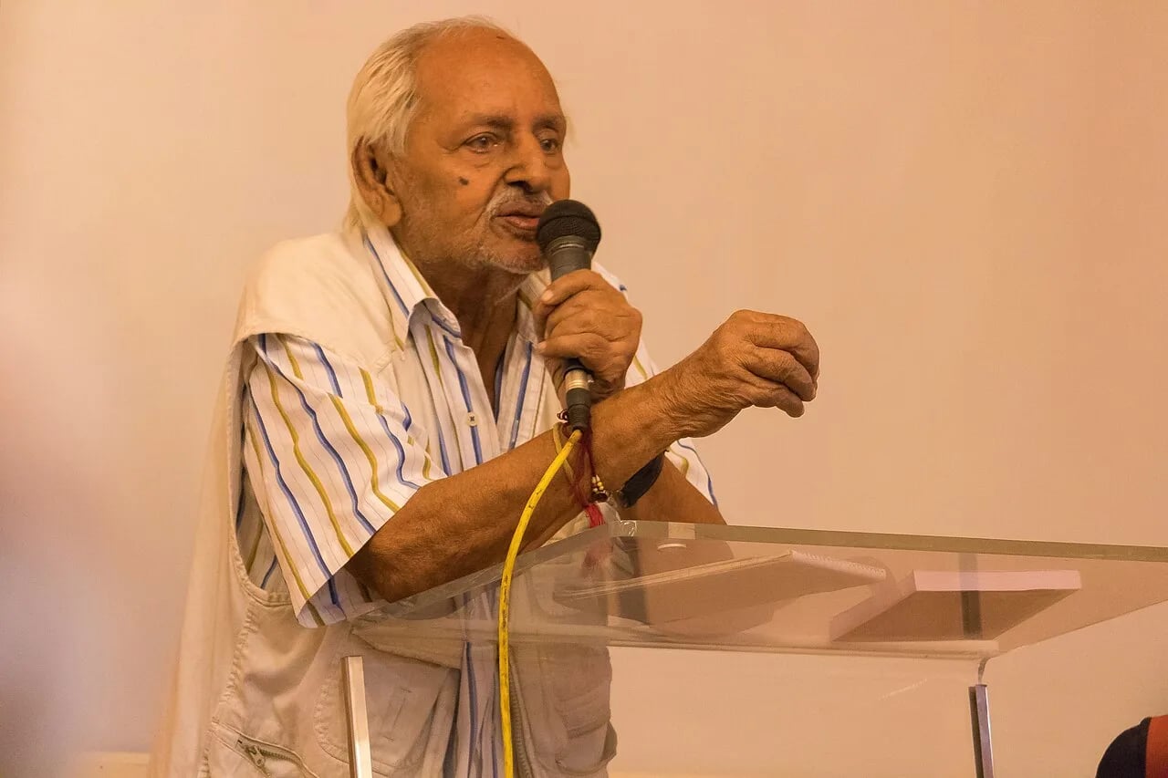Portrait of Sagar Sarhadi (1933–2021) – memorial page
