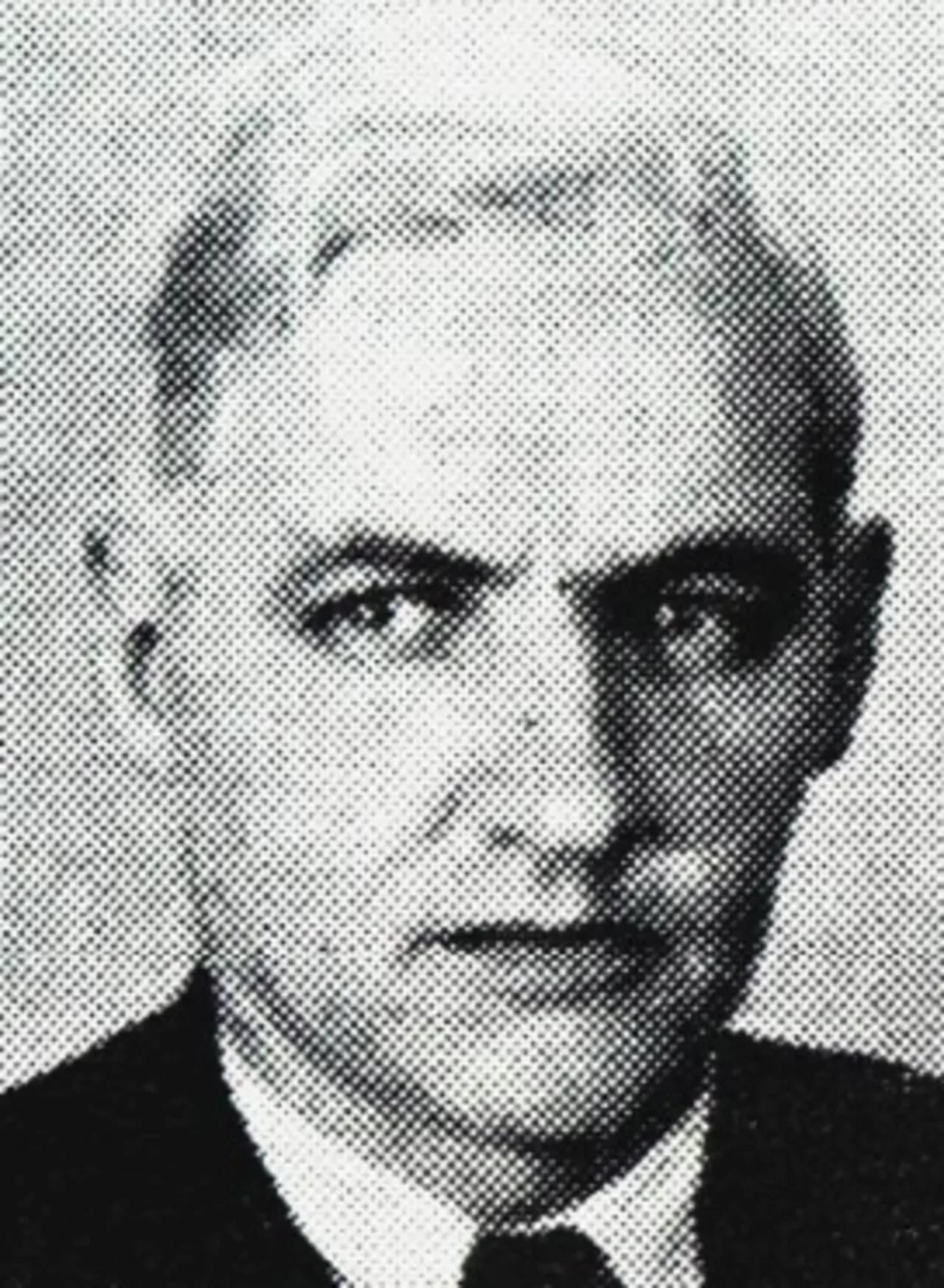 Portrait of Karl Lyche (1903–1971) – memorial page