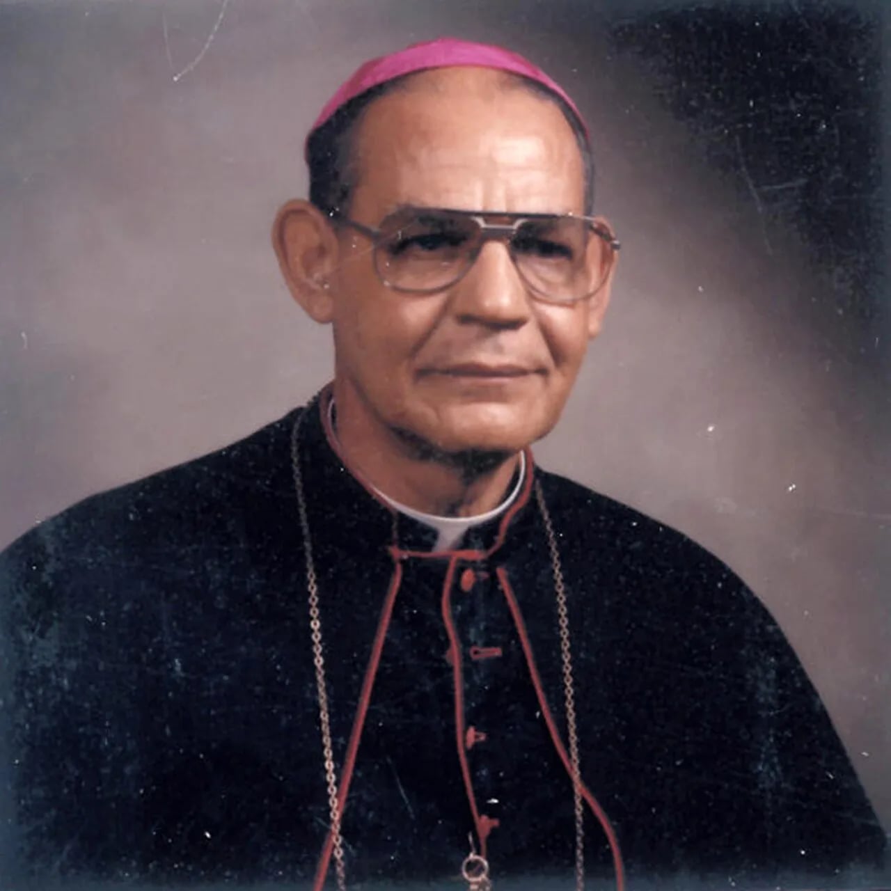 Portrait of Juan Antonio Flores Santana (1927–2014) – memorial page
