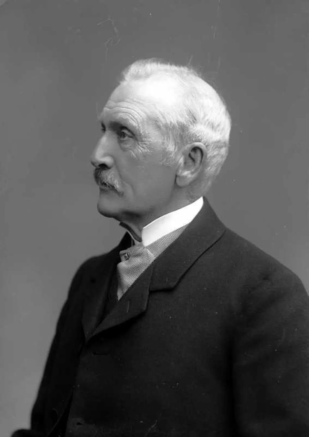 Porträt von Julius Jakhelln (1832–1919) – Gedenkseite