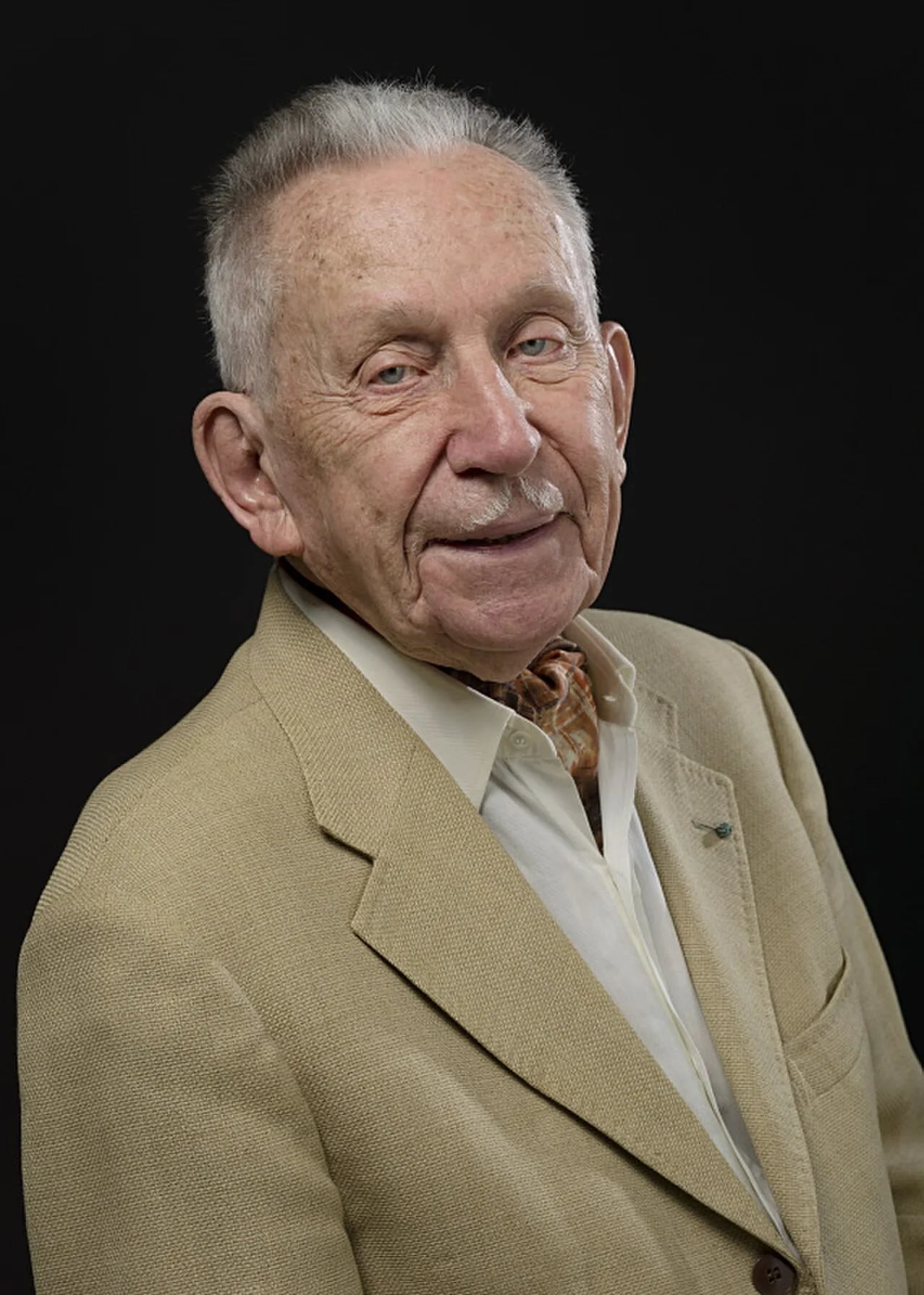 Portrait of Julien-François Zbinden (1917–2021) – memorial page