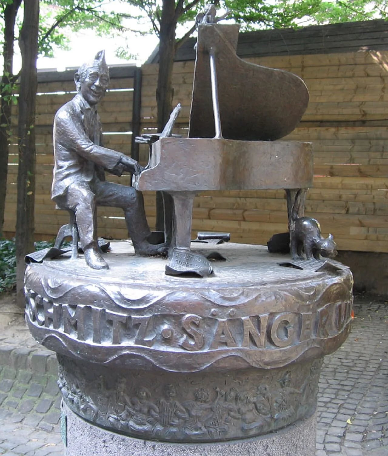 Portrait of Jupp Schmitz (1901–1991) – memorial page