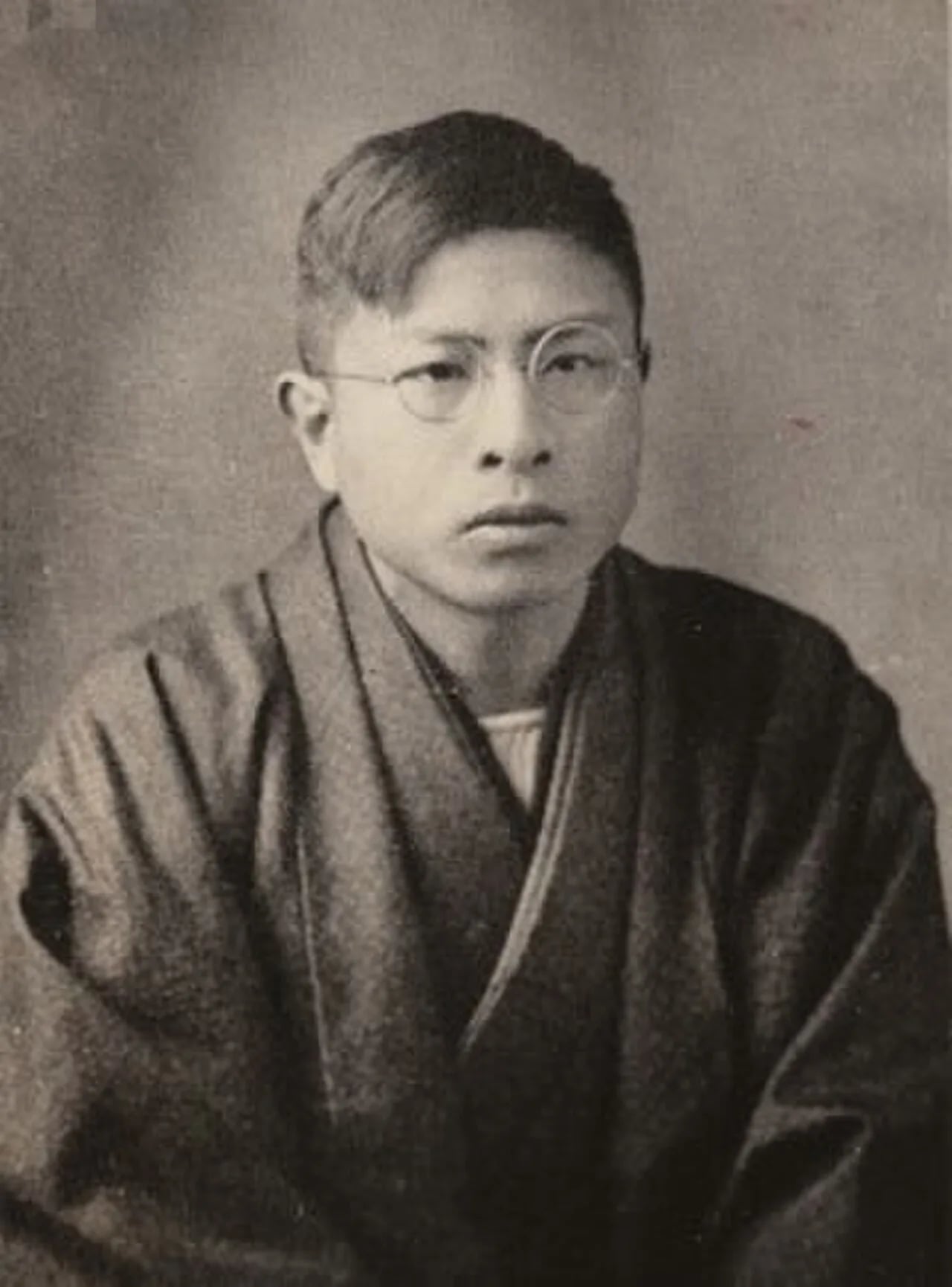 Porträt von Kamura Isota (1897–1933) – Gedenkseite
