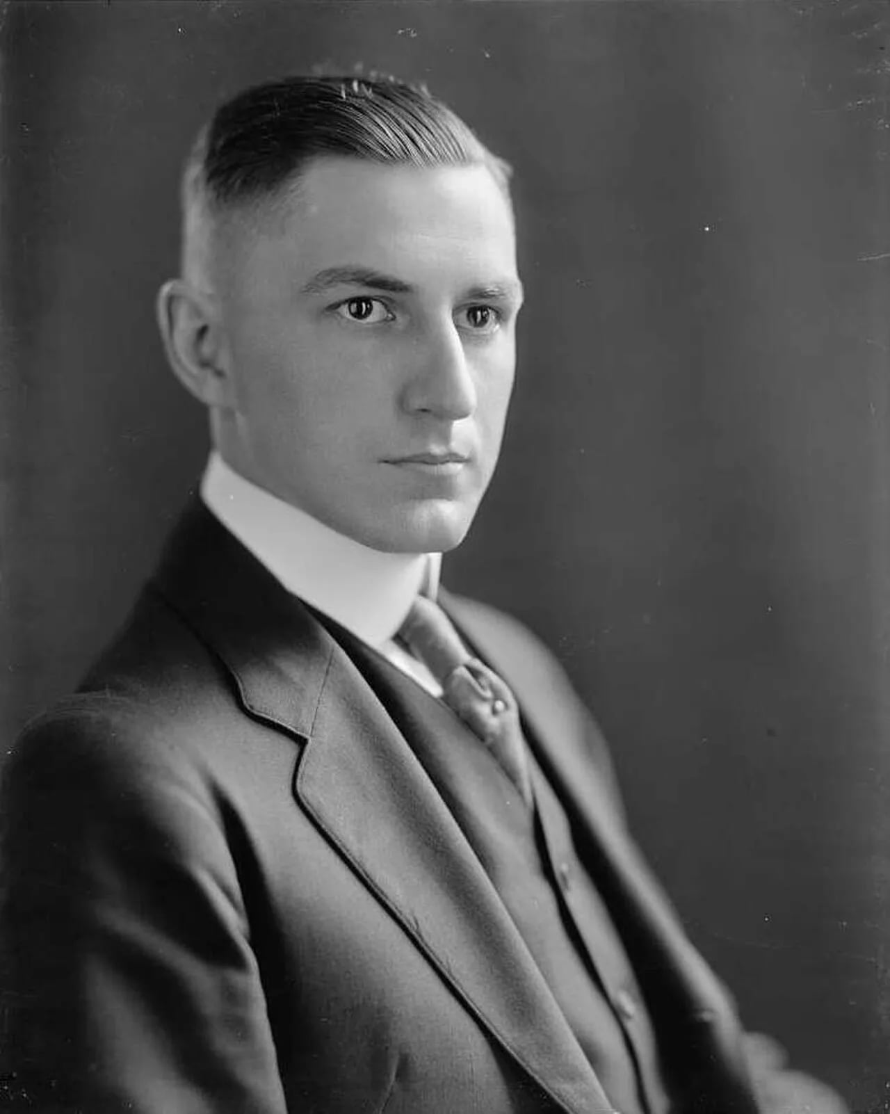 Portrait of King Swope (1893–1961) – memorial page