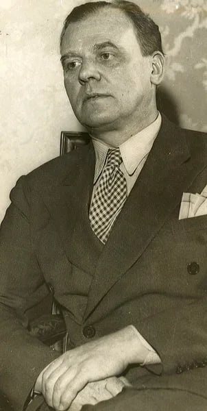 Portrait of Karl Aagard Østvig (1889–1968) – memorial page