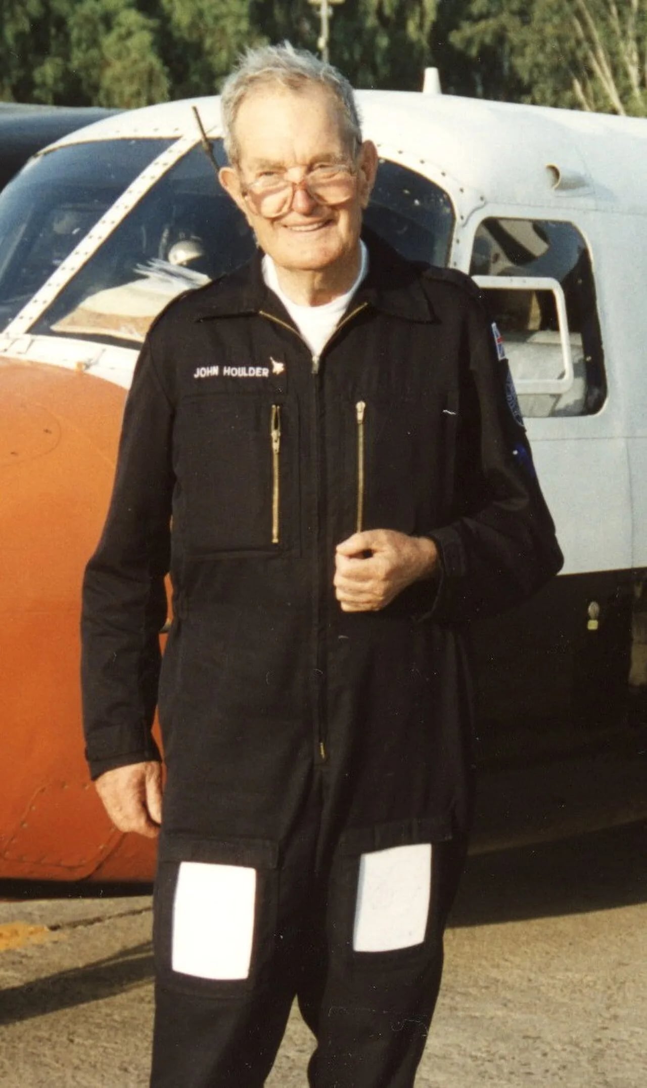 Porträt von John Houlder (1916–2012) – Gedenkseite