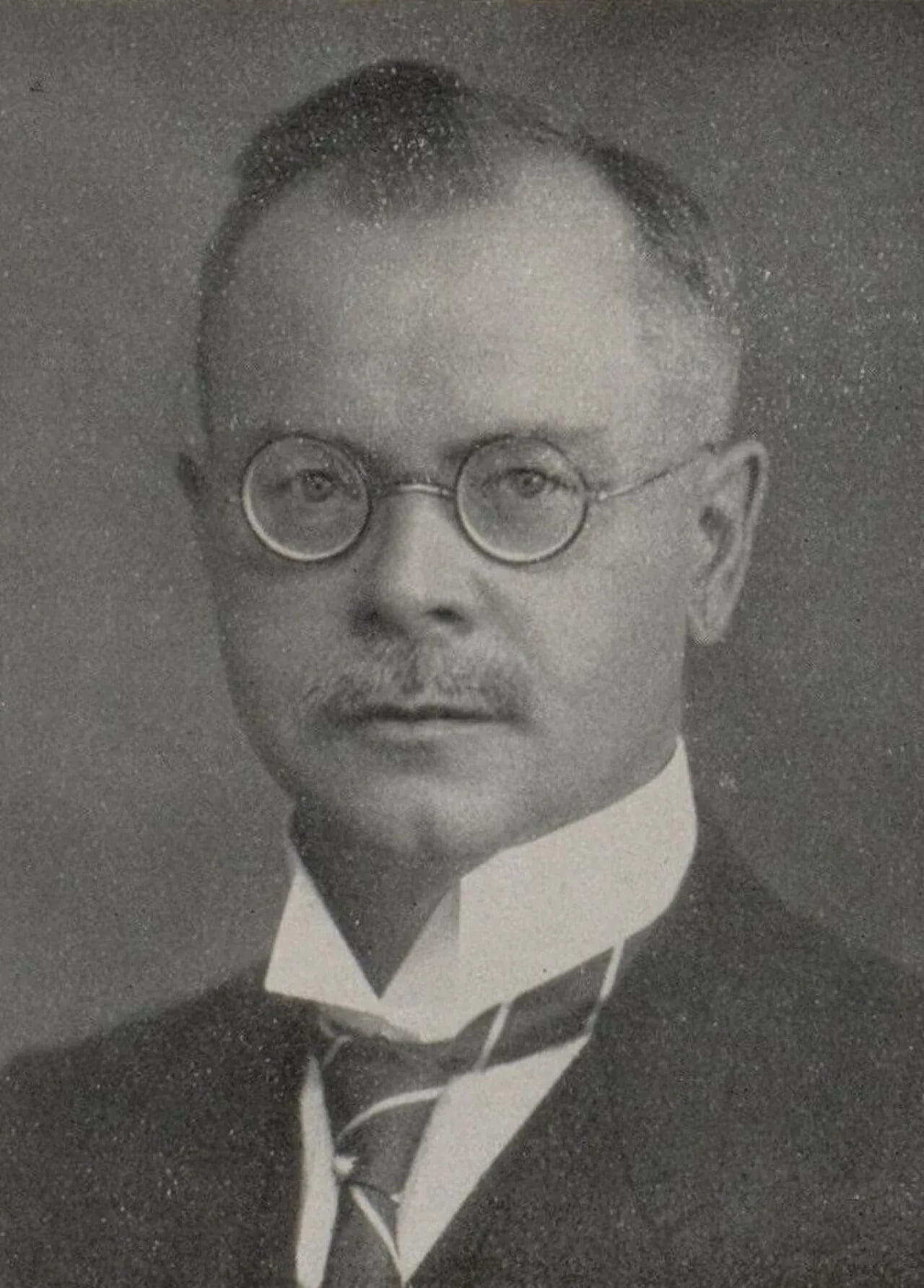 Porträt von Karl Lüllig (1877–1946) – Gedenkseite
