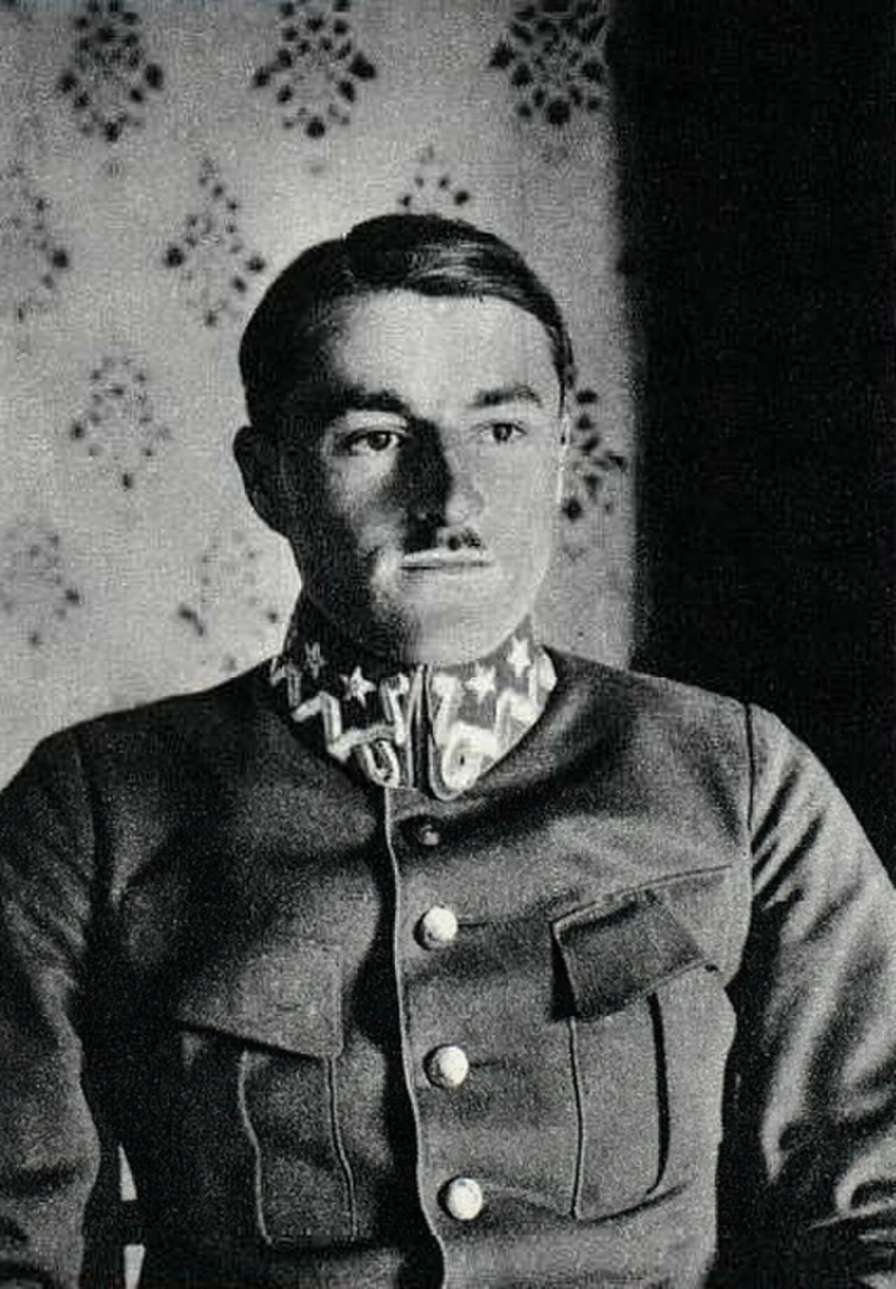 Portrait of Roman Witorzeniec (1891–1961) – memorial page