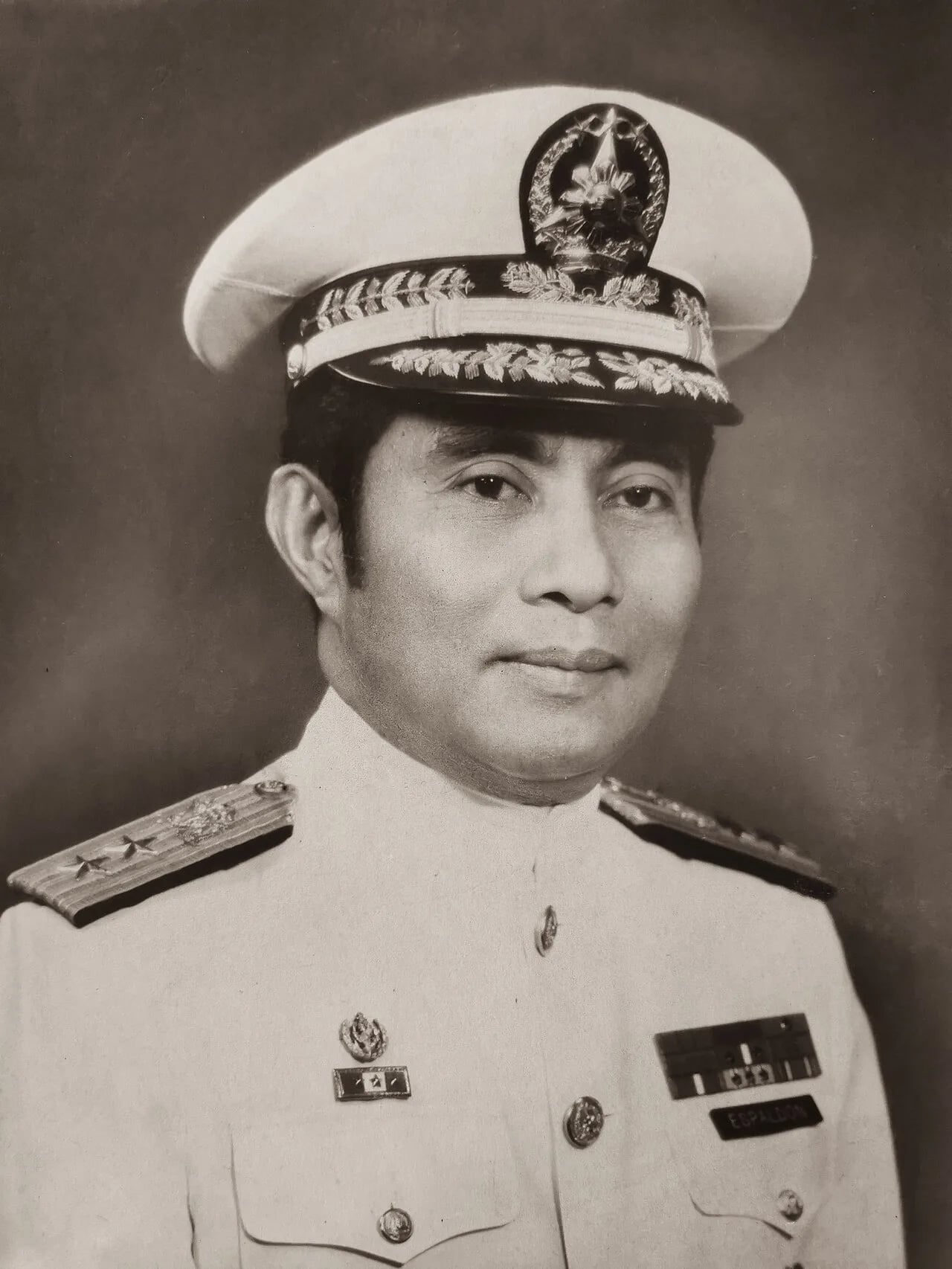 Portrait of Romulo Espaldon (1925–2005) – memorial page