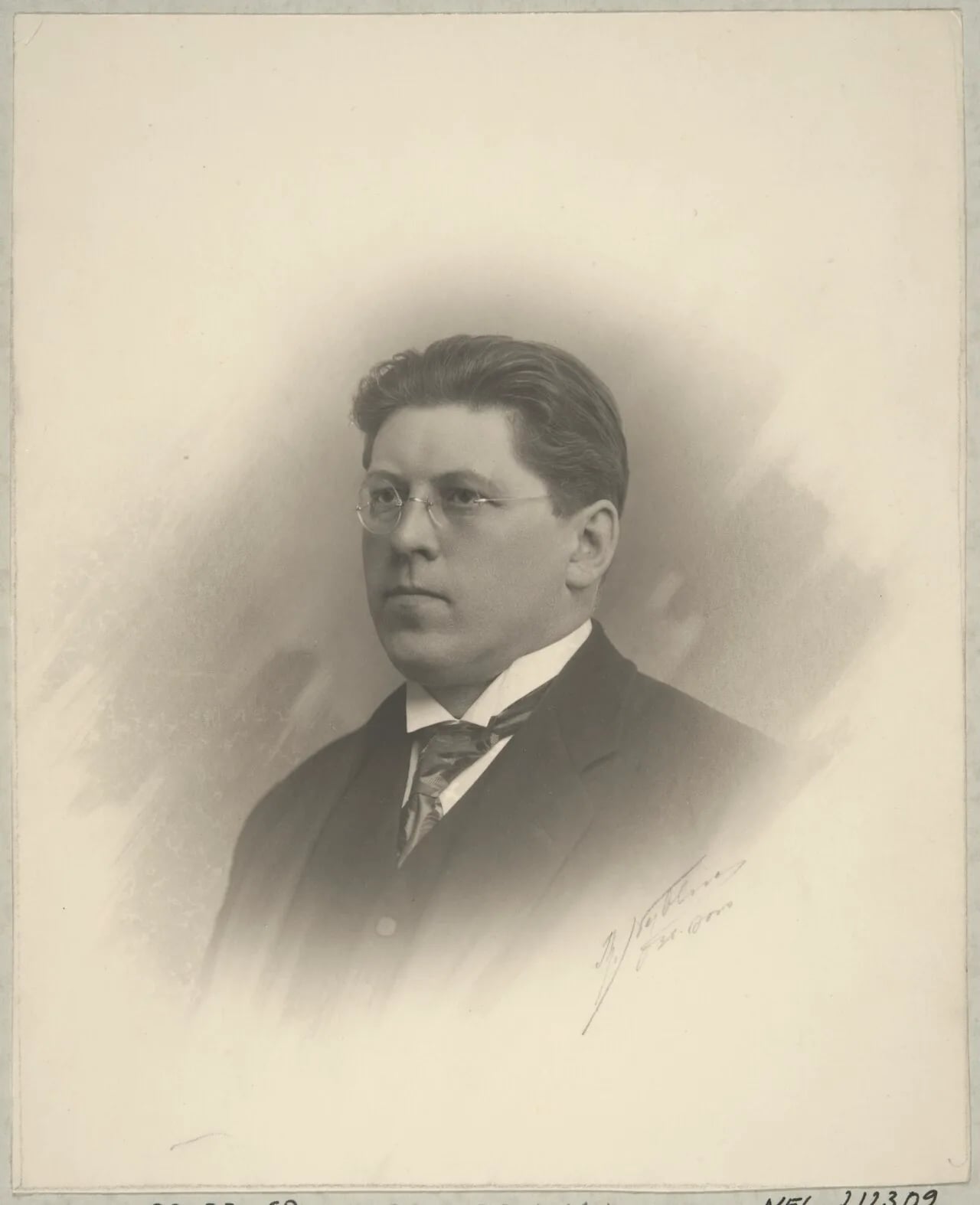 Portrait of Lauri Kuoppamäki (1877–1935) – memorial page