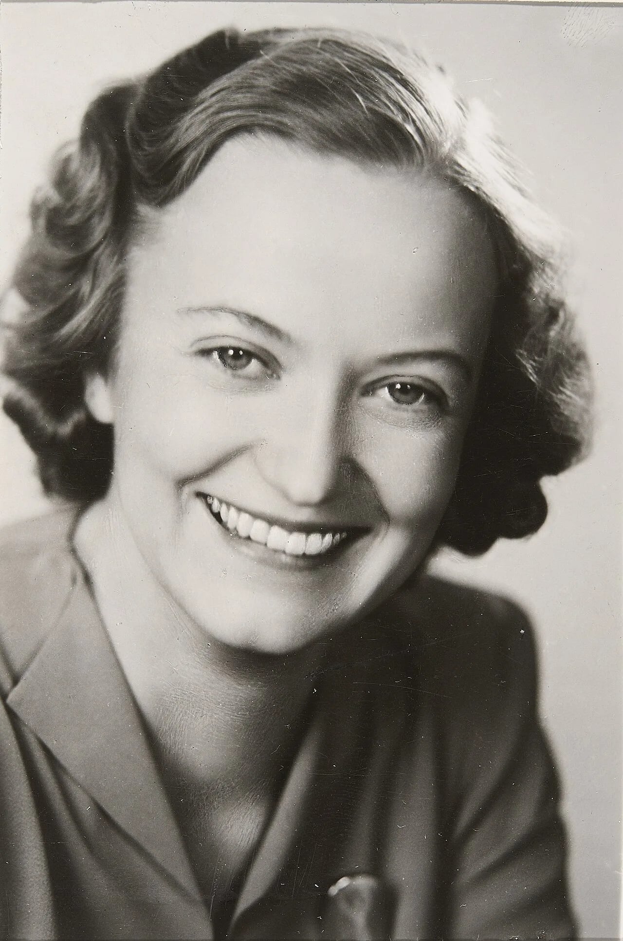 Porträt von Sylvelin Långholm (1916–1994) – Gedenkseite