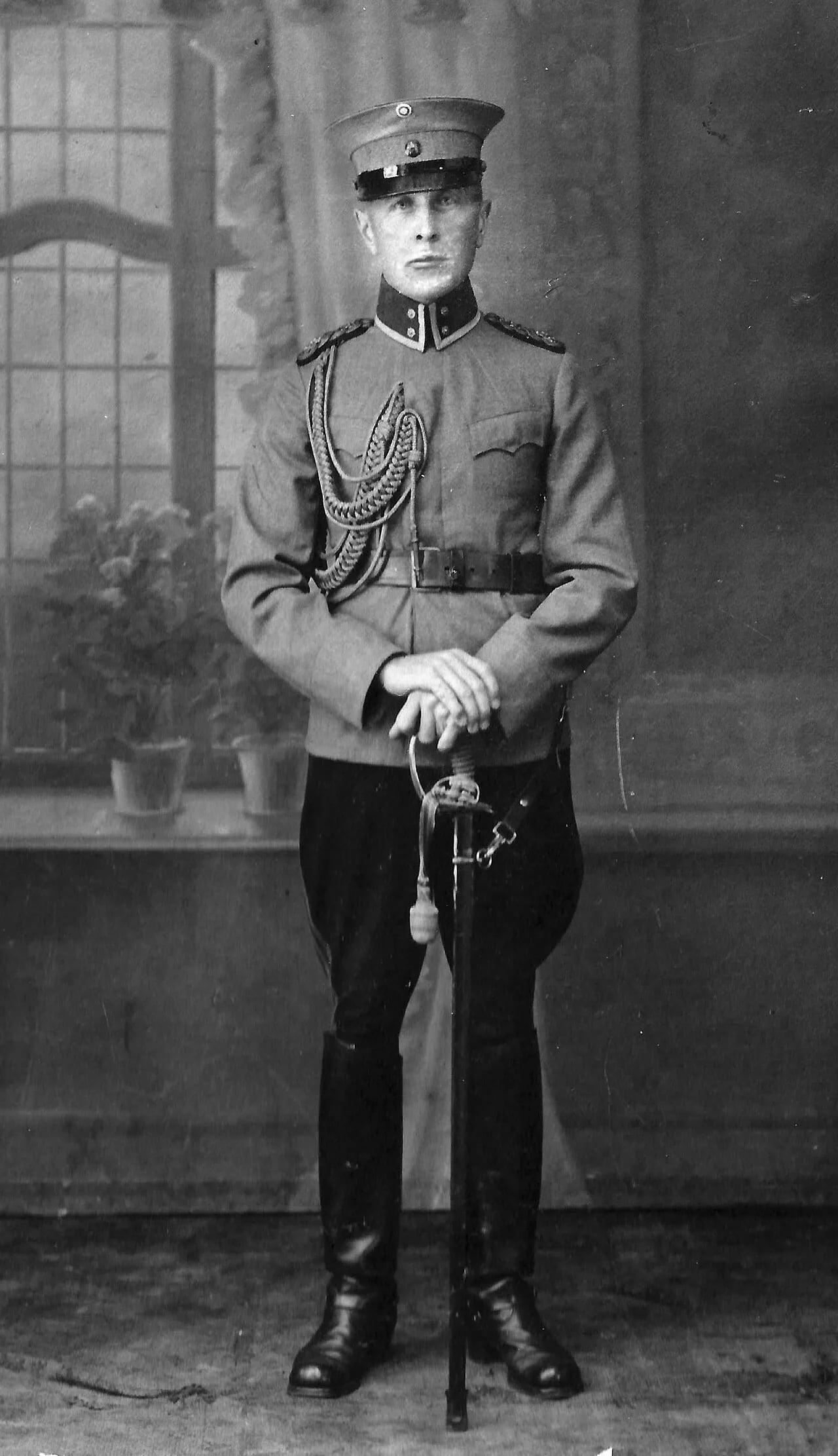 Portrait of Pertti Uotila (1880–1943) – memorial page