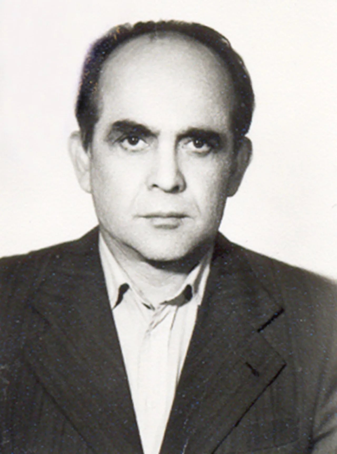 Porträt von Ahmet Haxhiu (1932–1994) – Gedenkseite