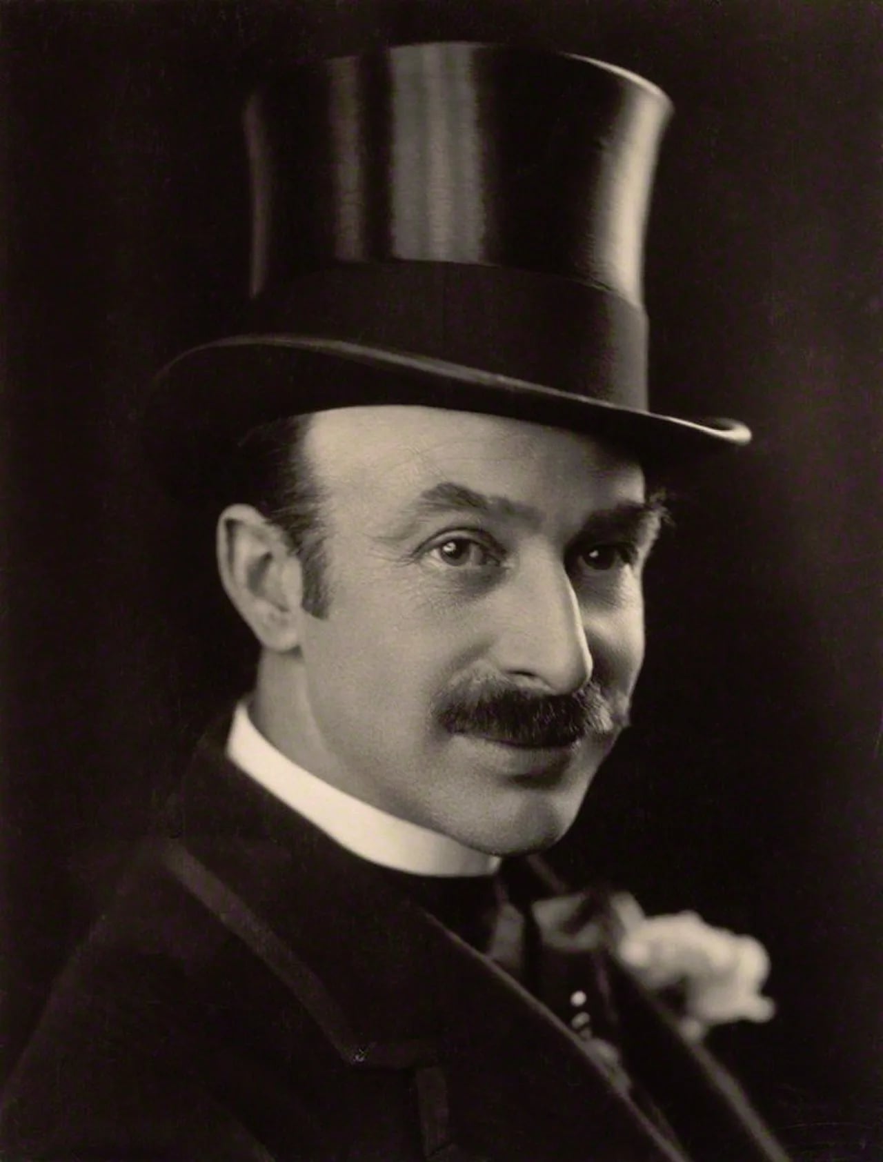 Porträt von Garrard Tyrwhitt-Drake (1881–1964) – Gedenkseite