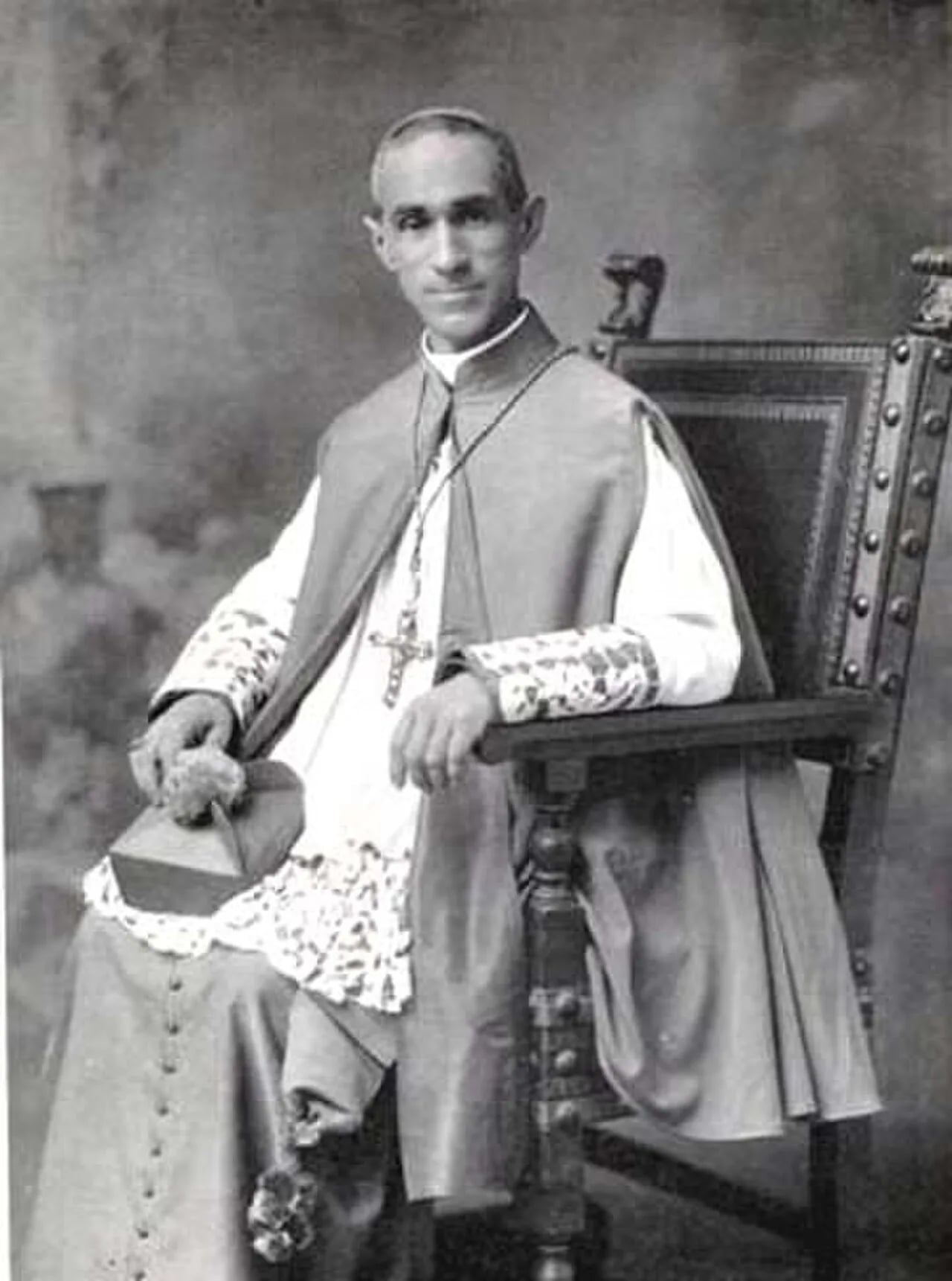 Portrait of Luigi Maria Olivares (1873–1943) – memorial page