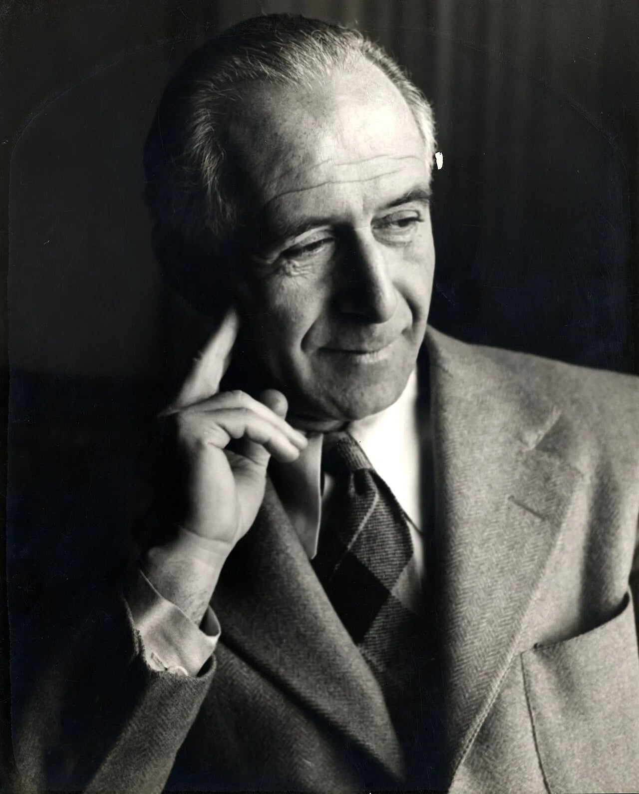 Portrait of Julius Ralph Davidson (1889–1977) – memorial page