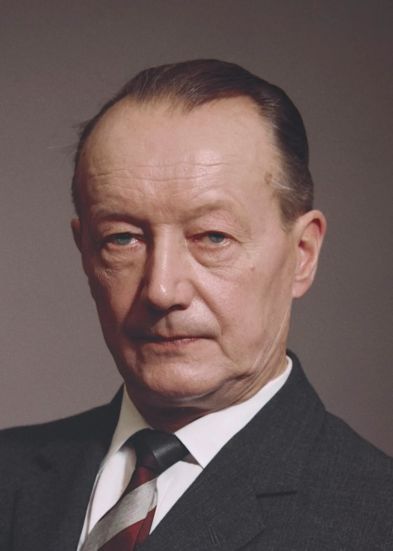 Porträt von Lauri Posti (1908–1988) – Gedenkseite