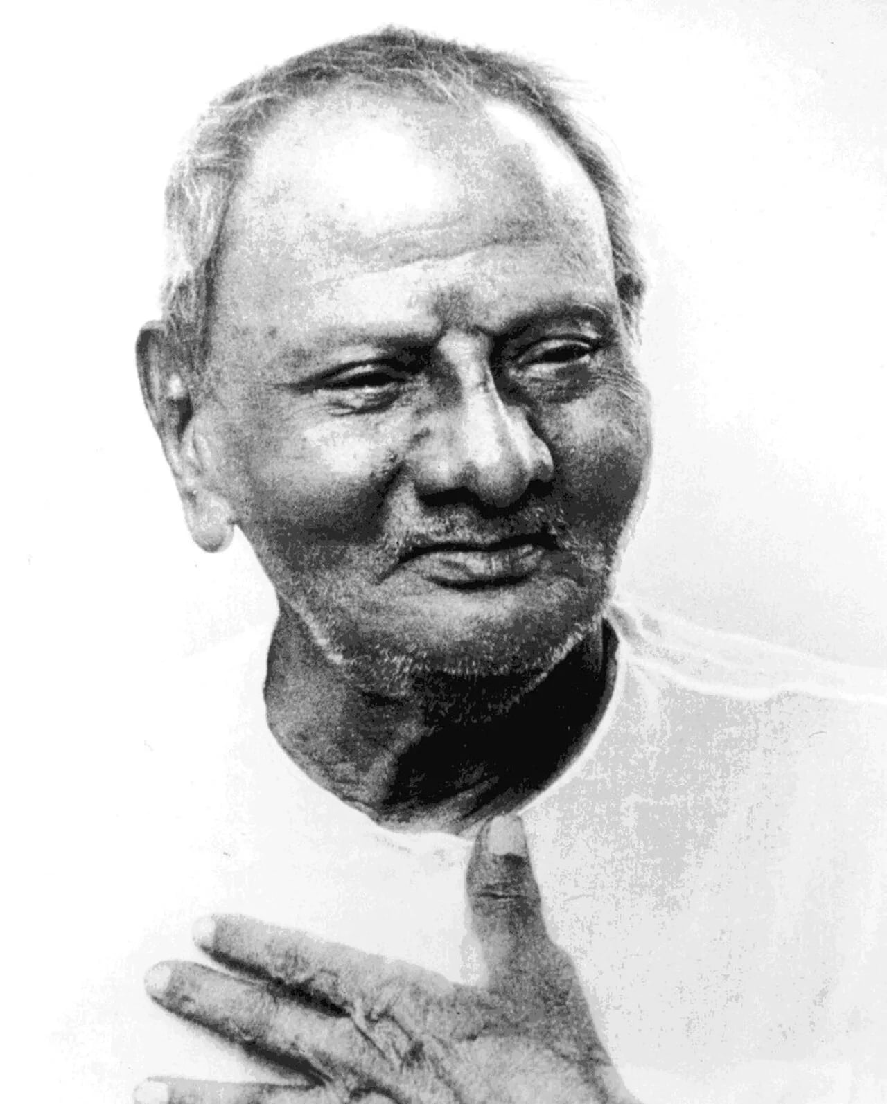 Portrait of Nisargadatta Maharaj (1897–1981) – memorial page