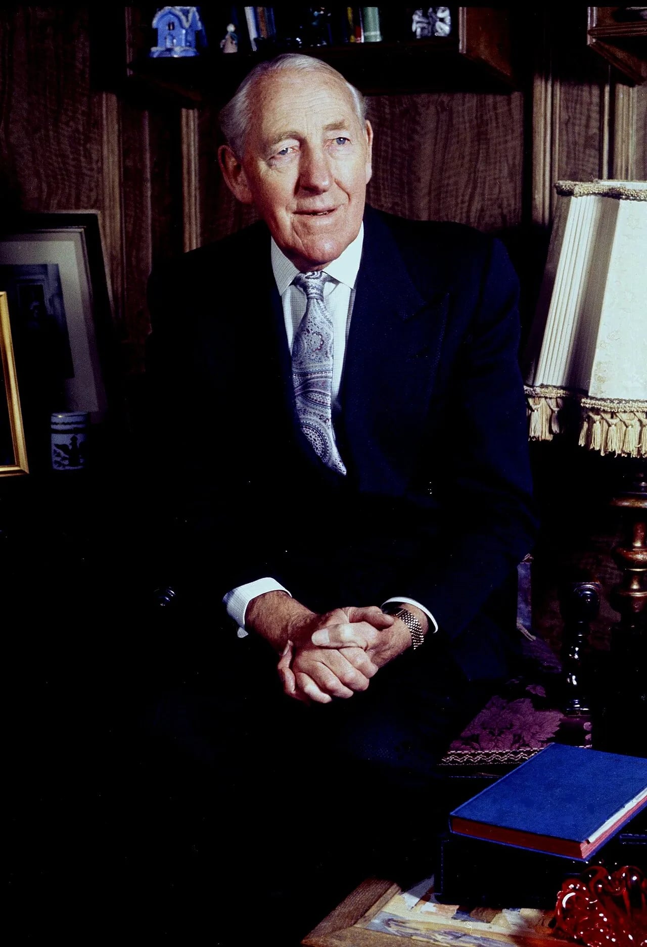 Portrait of Jack Hulbert (1892–1978) – memorial page