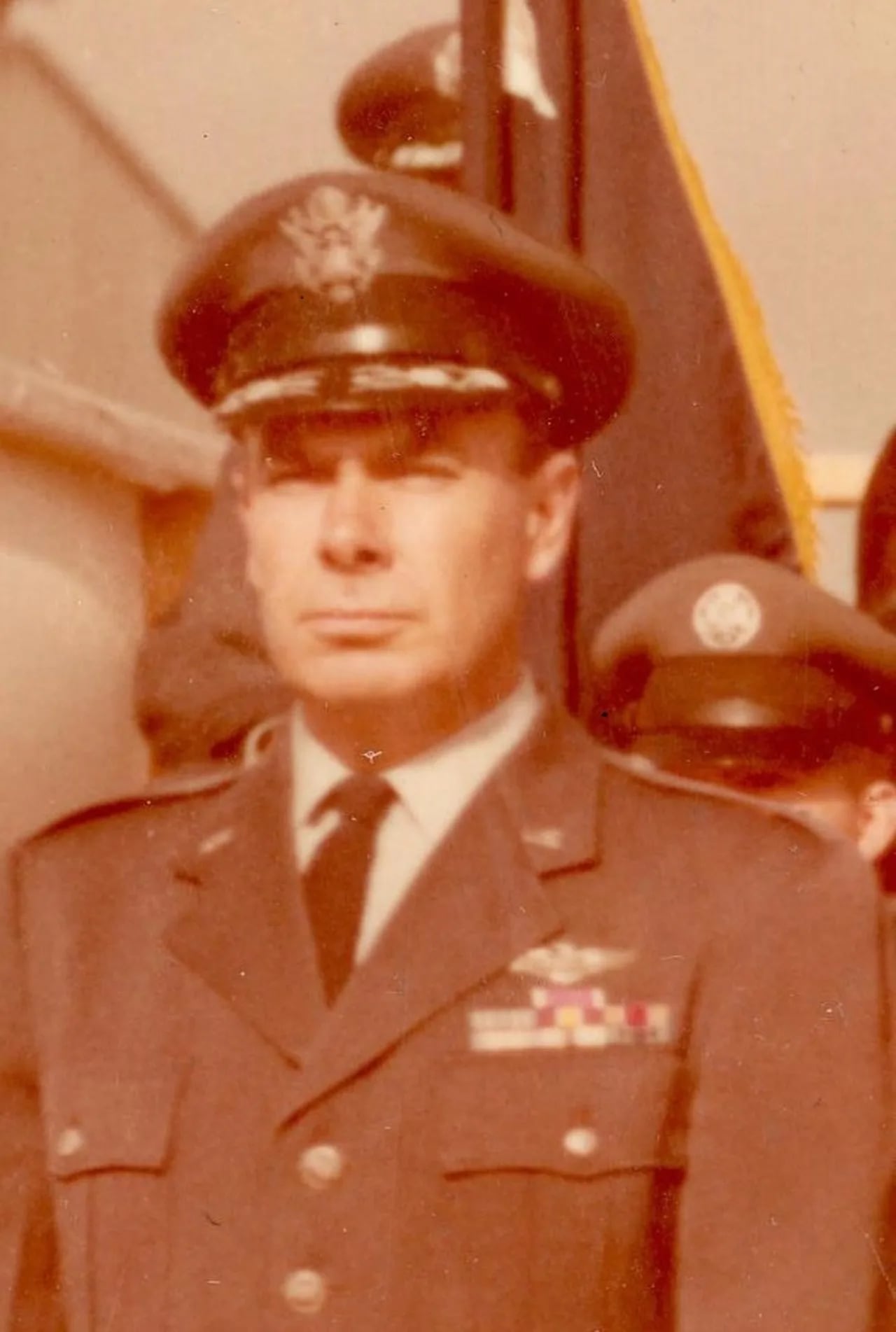 Porträt von John E. Pickering (1918–1997) – Gedenkseite