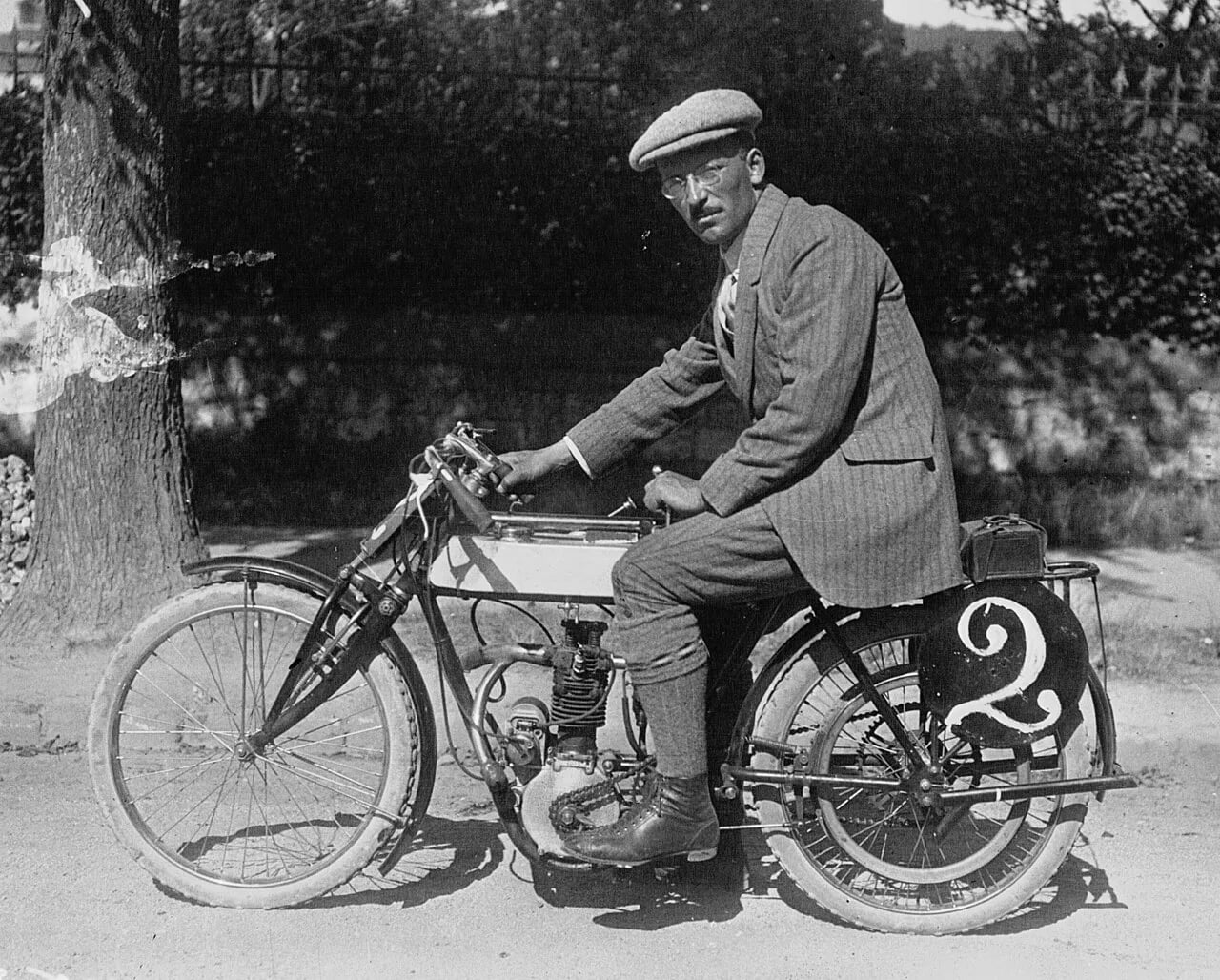 Porträt von Ludovic Feuillet (1880–1955) – Gedenkseite