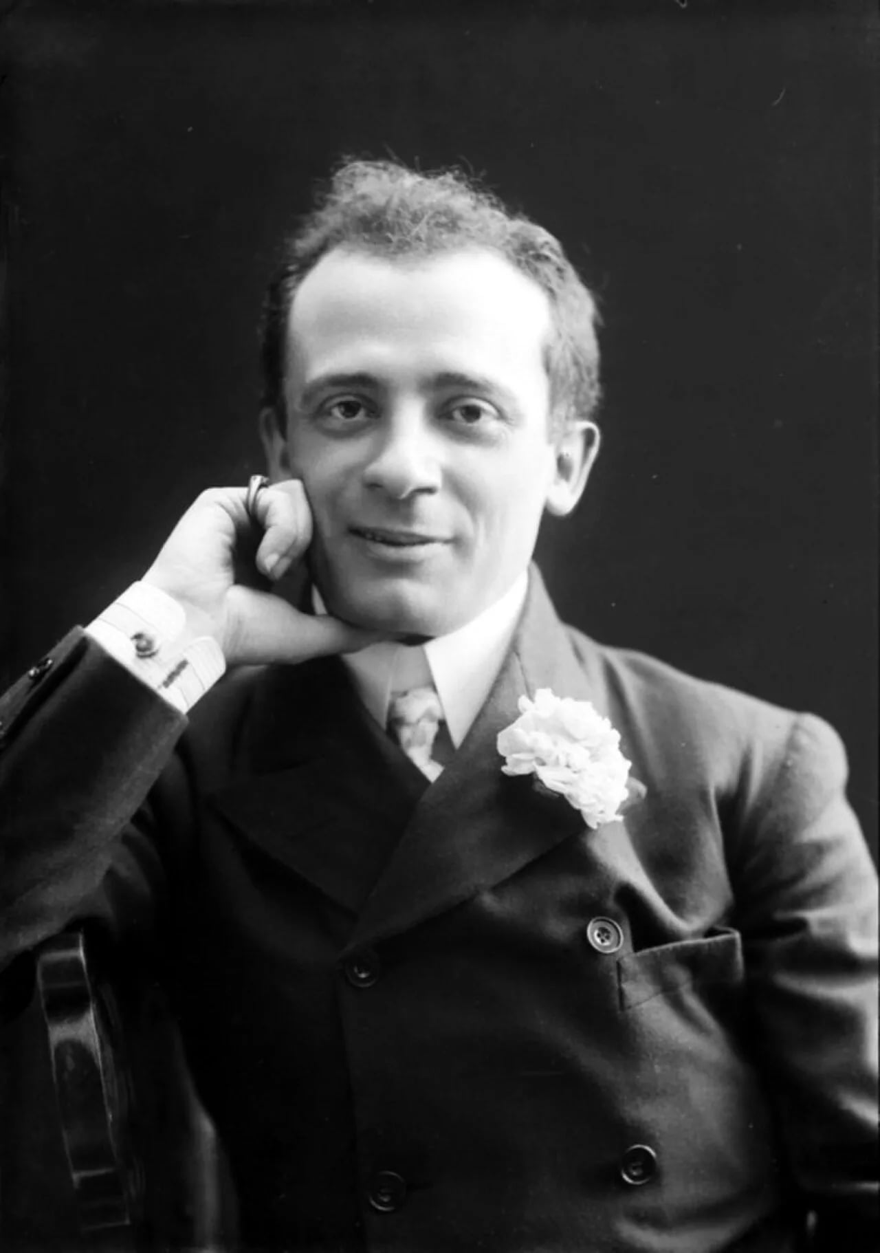 Portrait of Leopoldo Fregoli (1867–1936) – memorial page