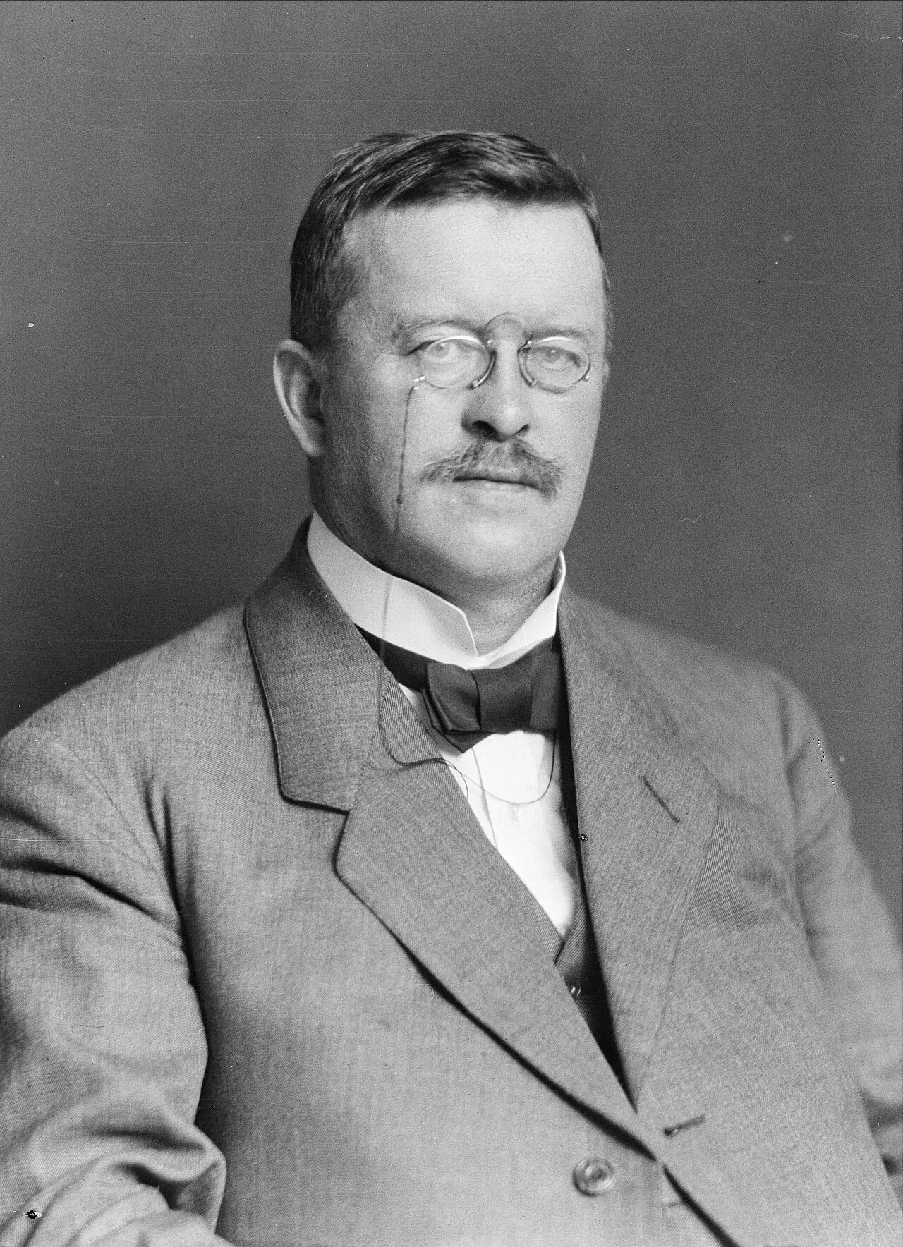 Portrait of Johan Castberg (1862–1926) – memorial page