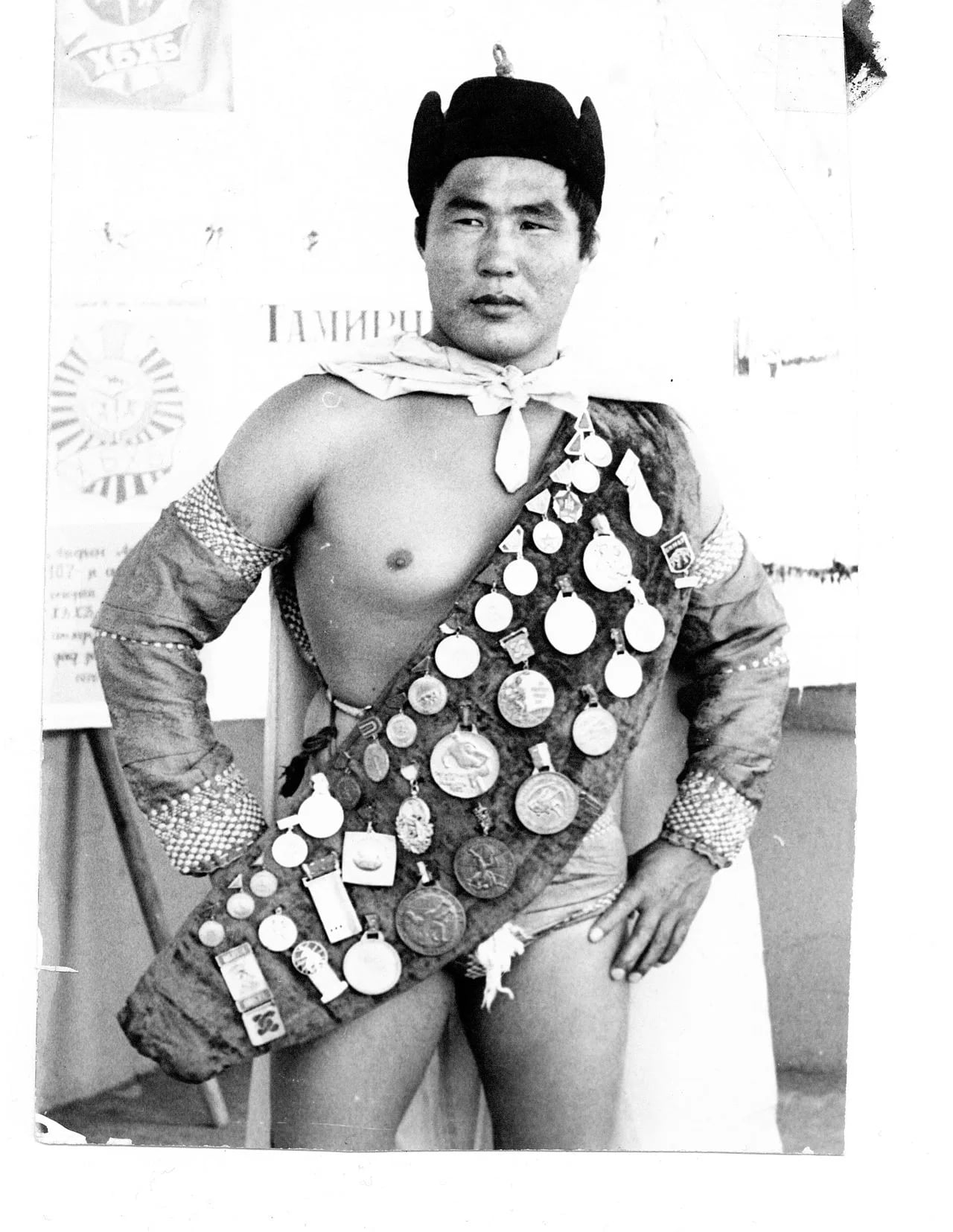 Portrait of Tömöriin Artag (1943–1993) – memorial page