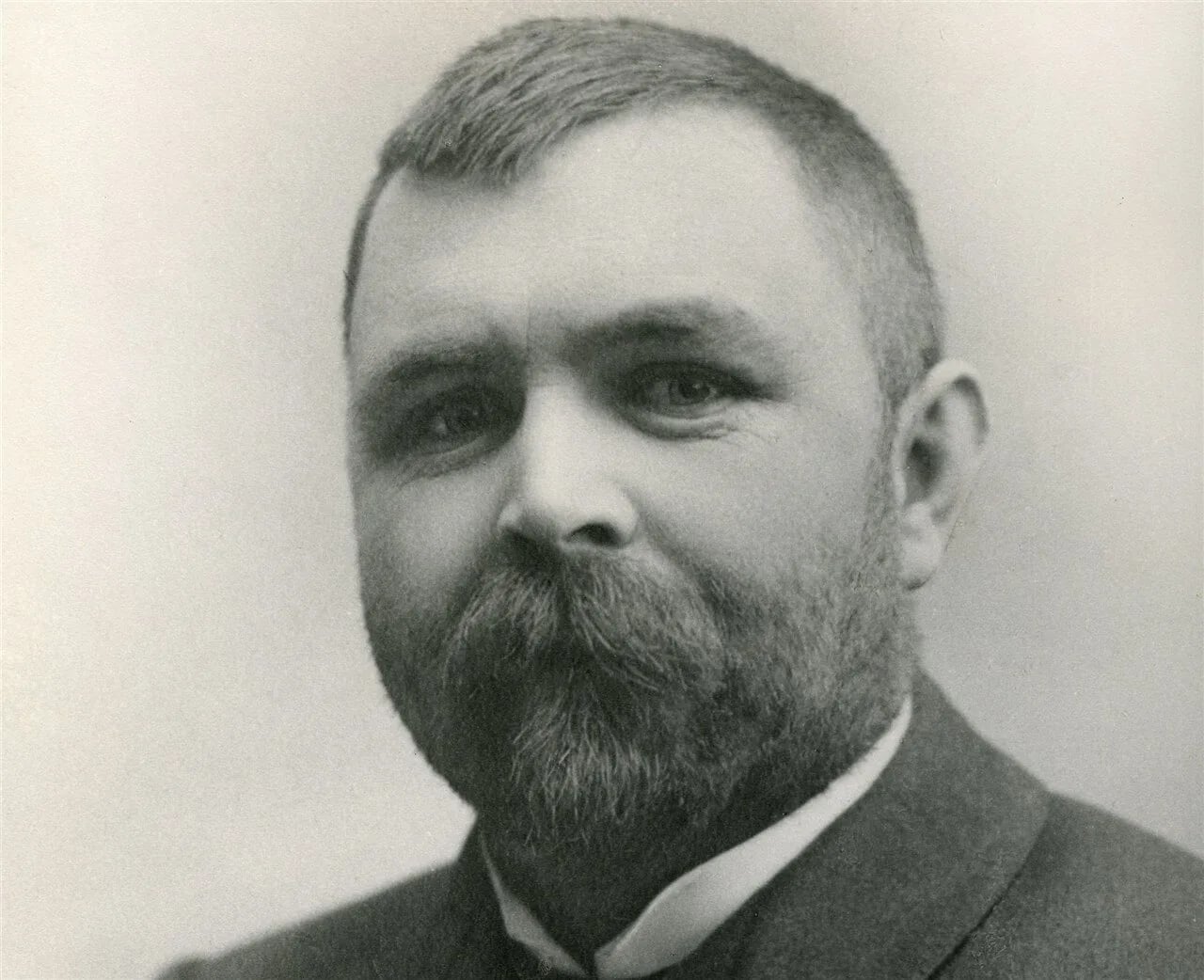 Portrait of Haakon Nyhuus (1866–1913) – memorial page