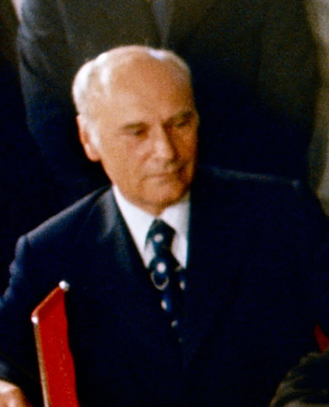 Porträt von Konstantin Dawidowitsch Buschujew (1914–1978) – Gedenkseite