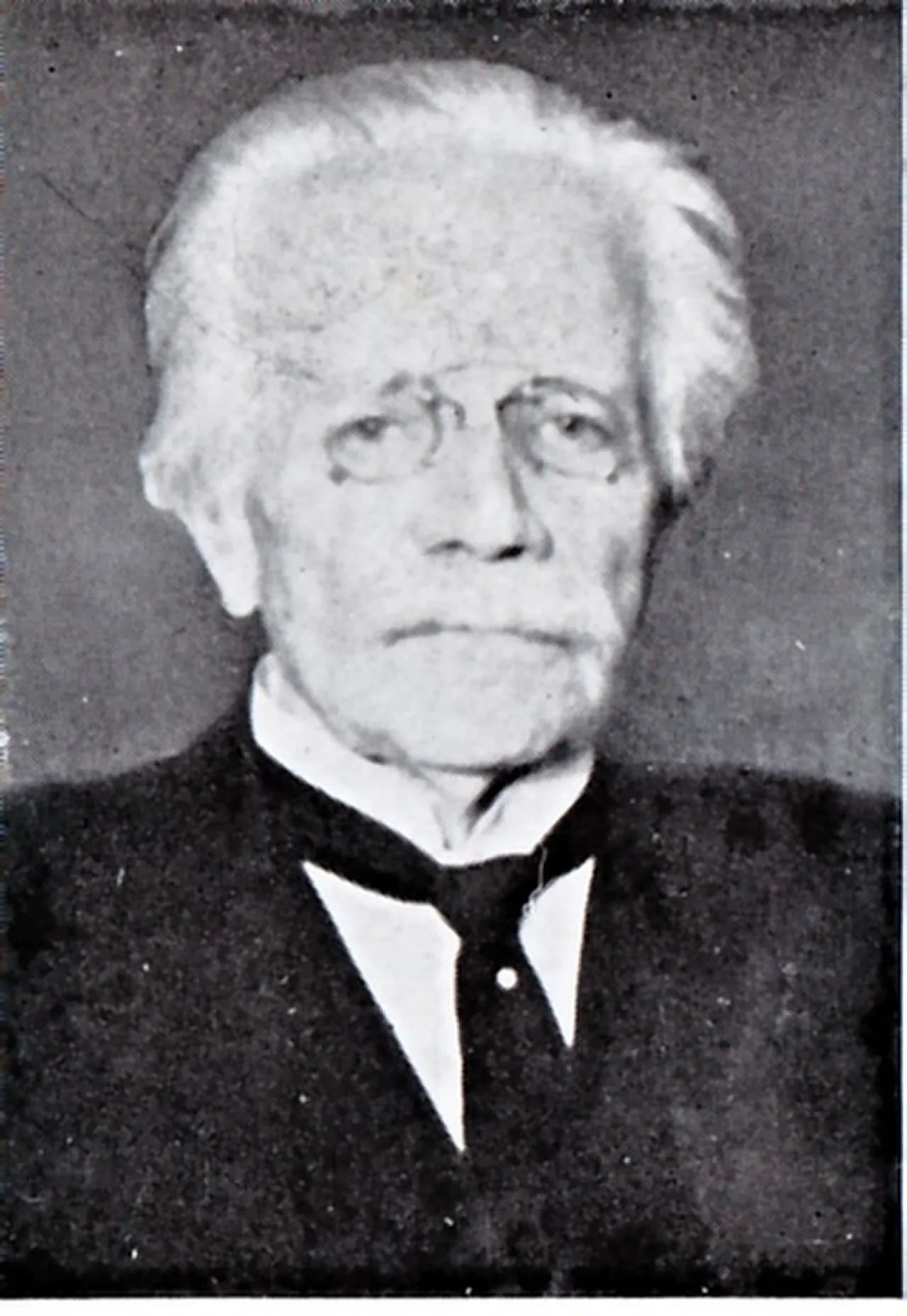 Porträt von Edvard Hagerup Bull (1855–1938) – Gedenkseite