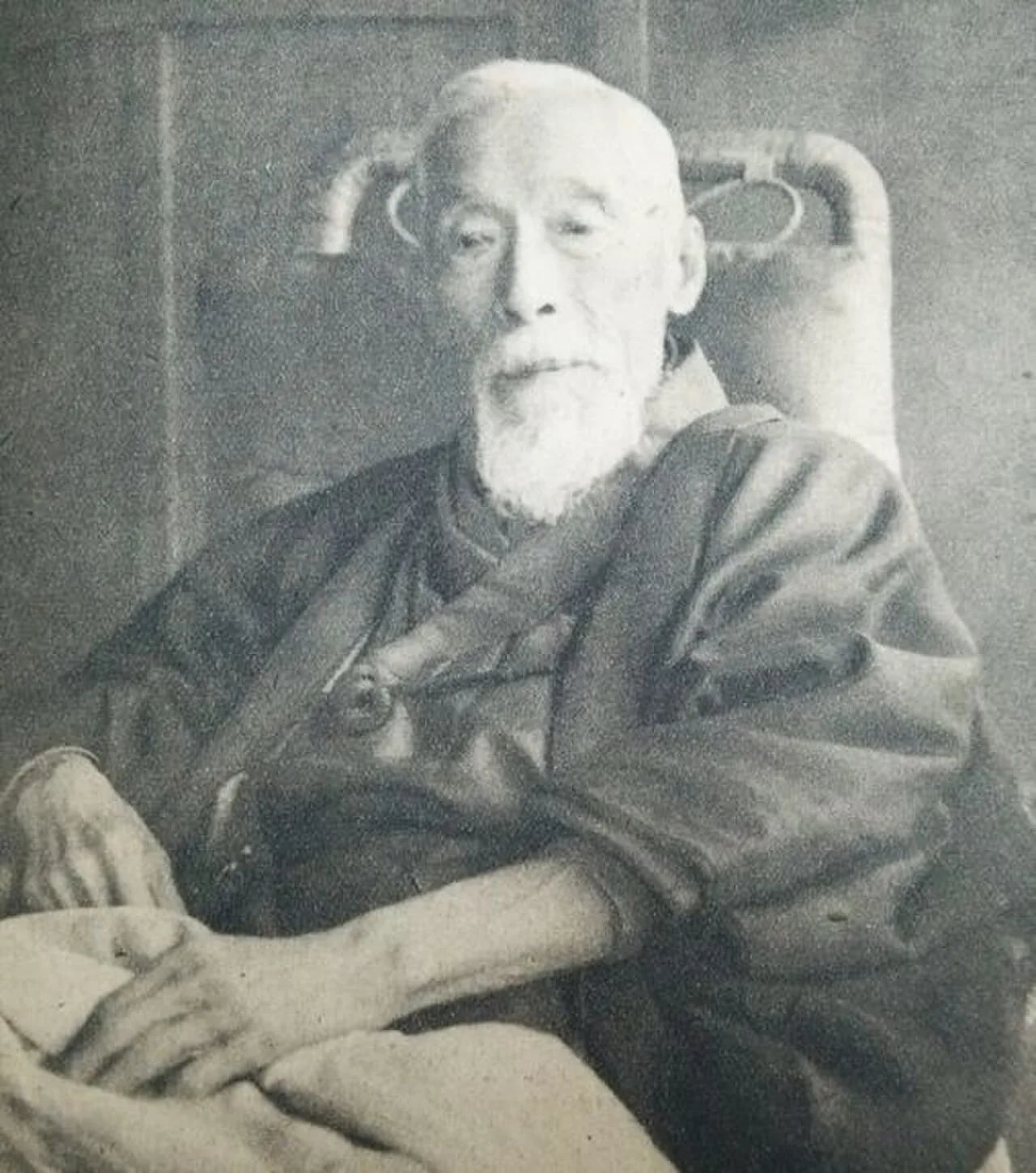 Portrait of Kosugi Tengai (1865–1952) – memorial page