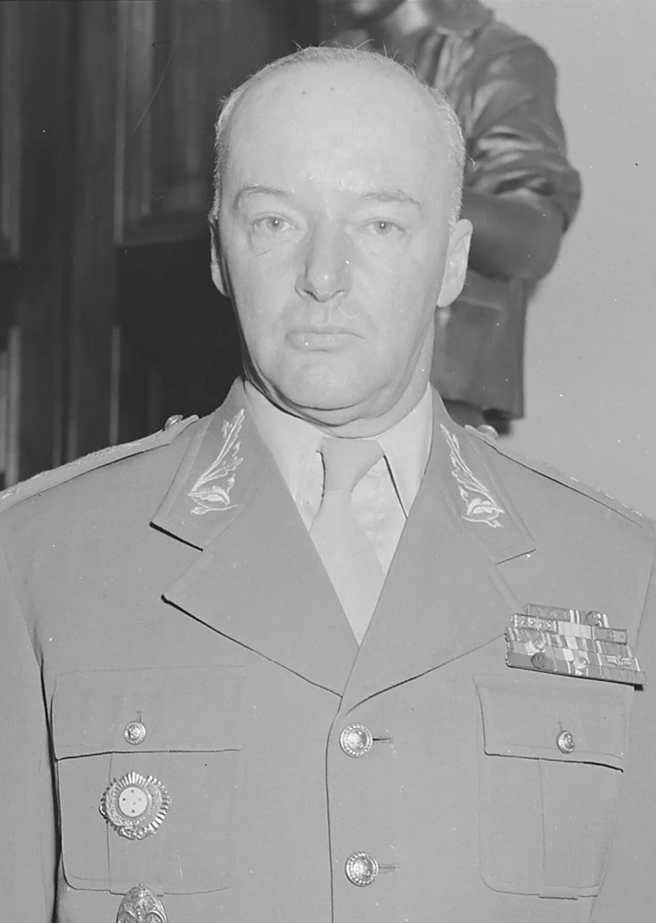 Porträt von Henrique Teixeira Lott (1894–1984) – Gedenkseite