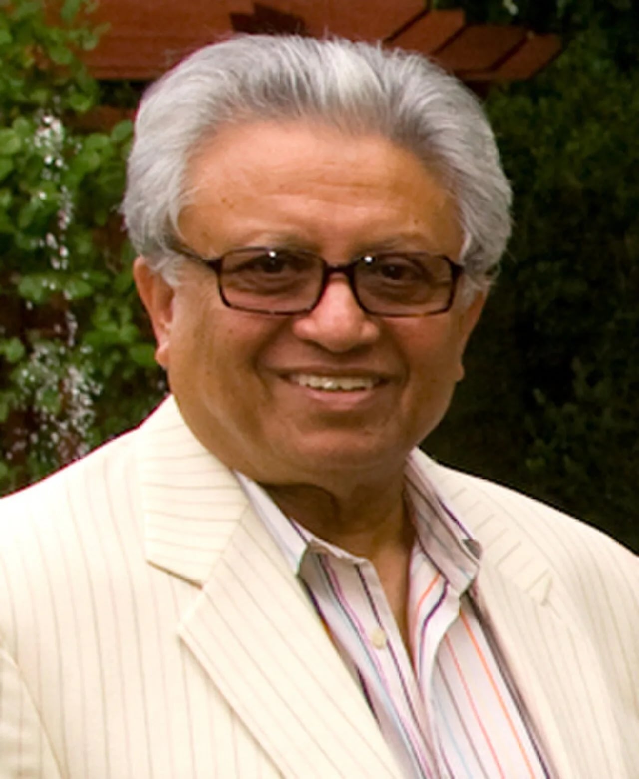 Porträt von Kumar Bhattacharyya, Baron Bhattacharyya (1940–2019) – Gedenkseite