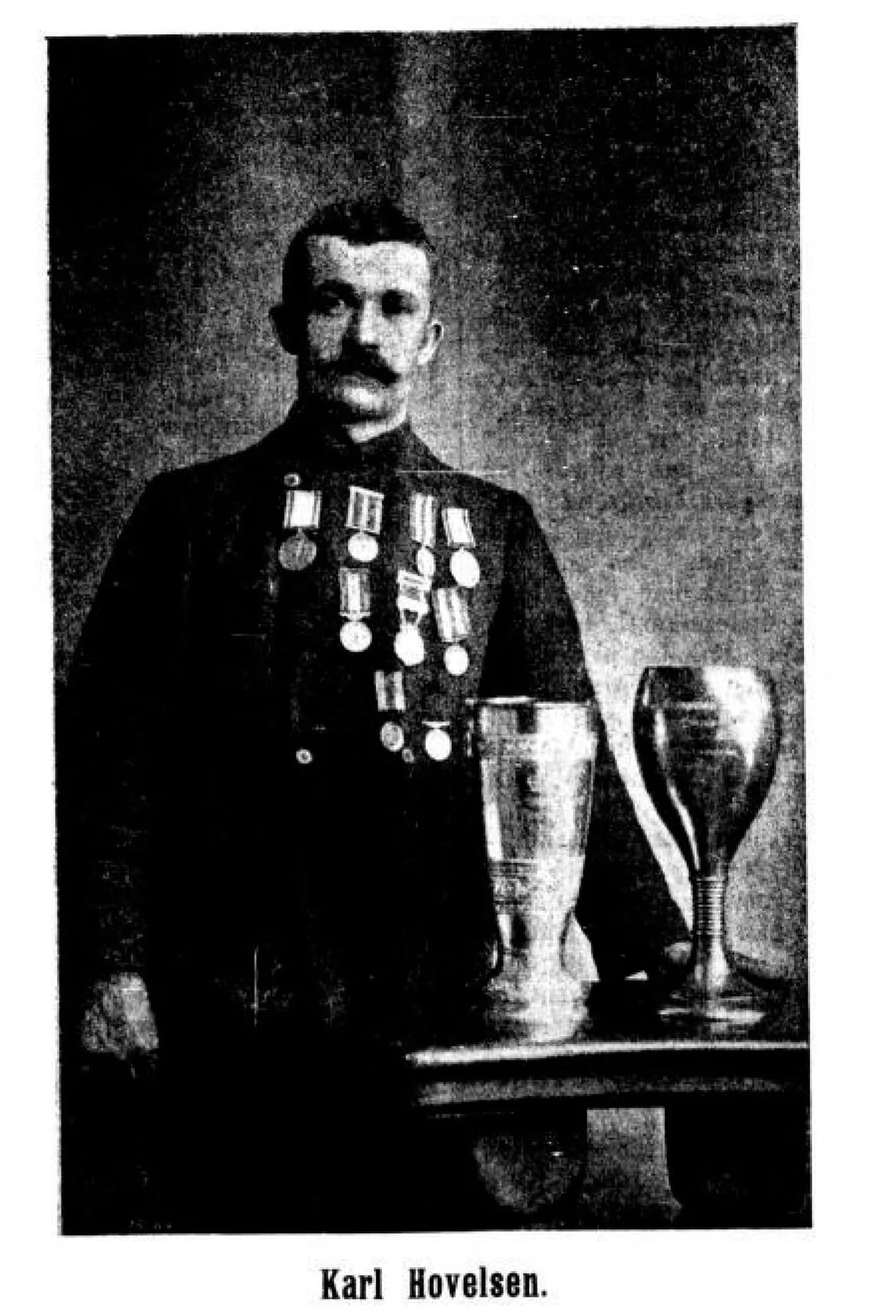 Portrait of Carl Howelsen (1872–1955) – memorial page