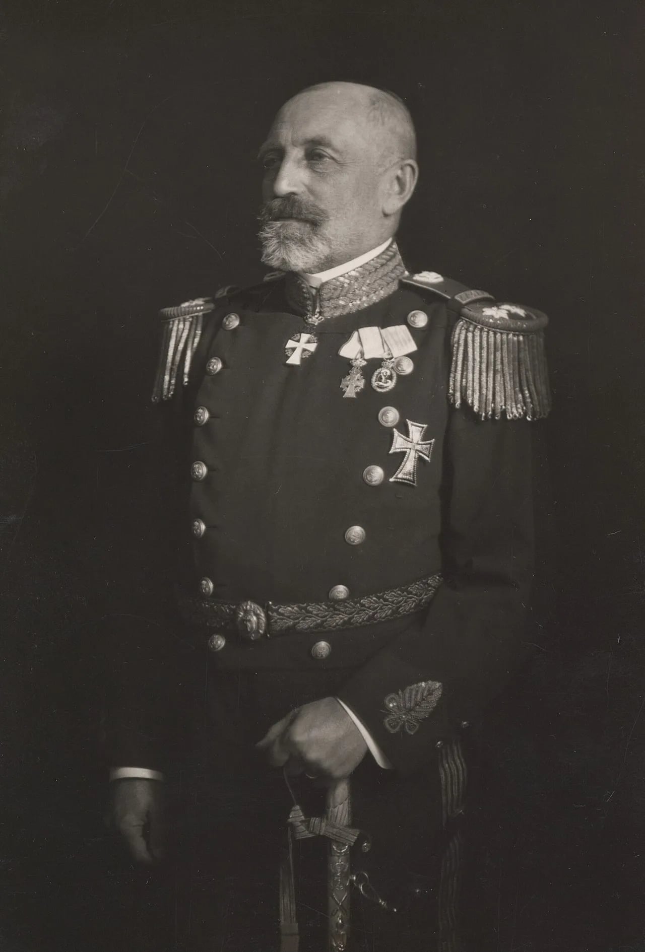 Portrait of Henri Konow (1862–1939) – memorial page
