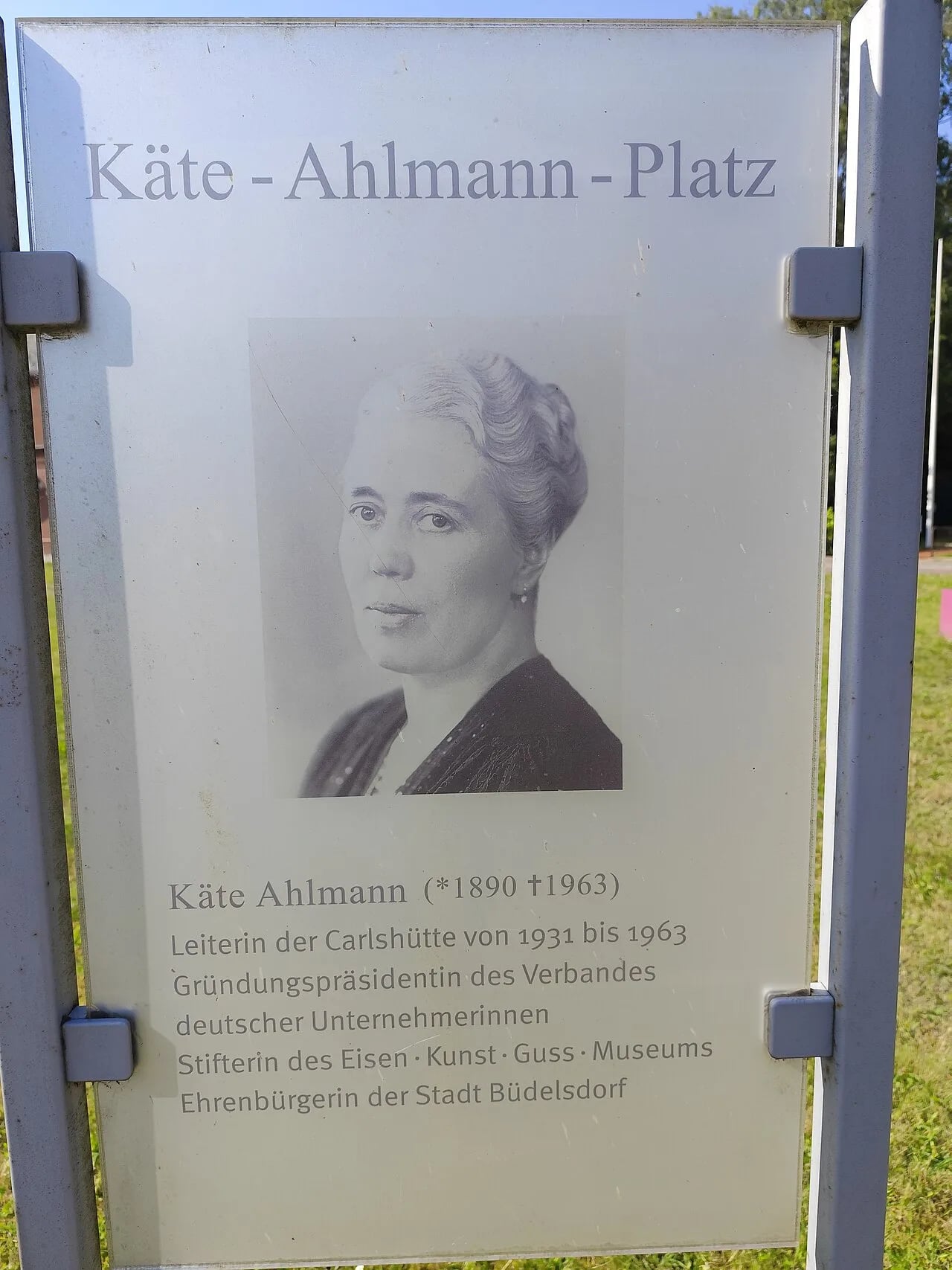 Porträt von Käte Ahlmann (1890–1963) – Gedenkseite