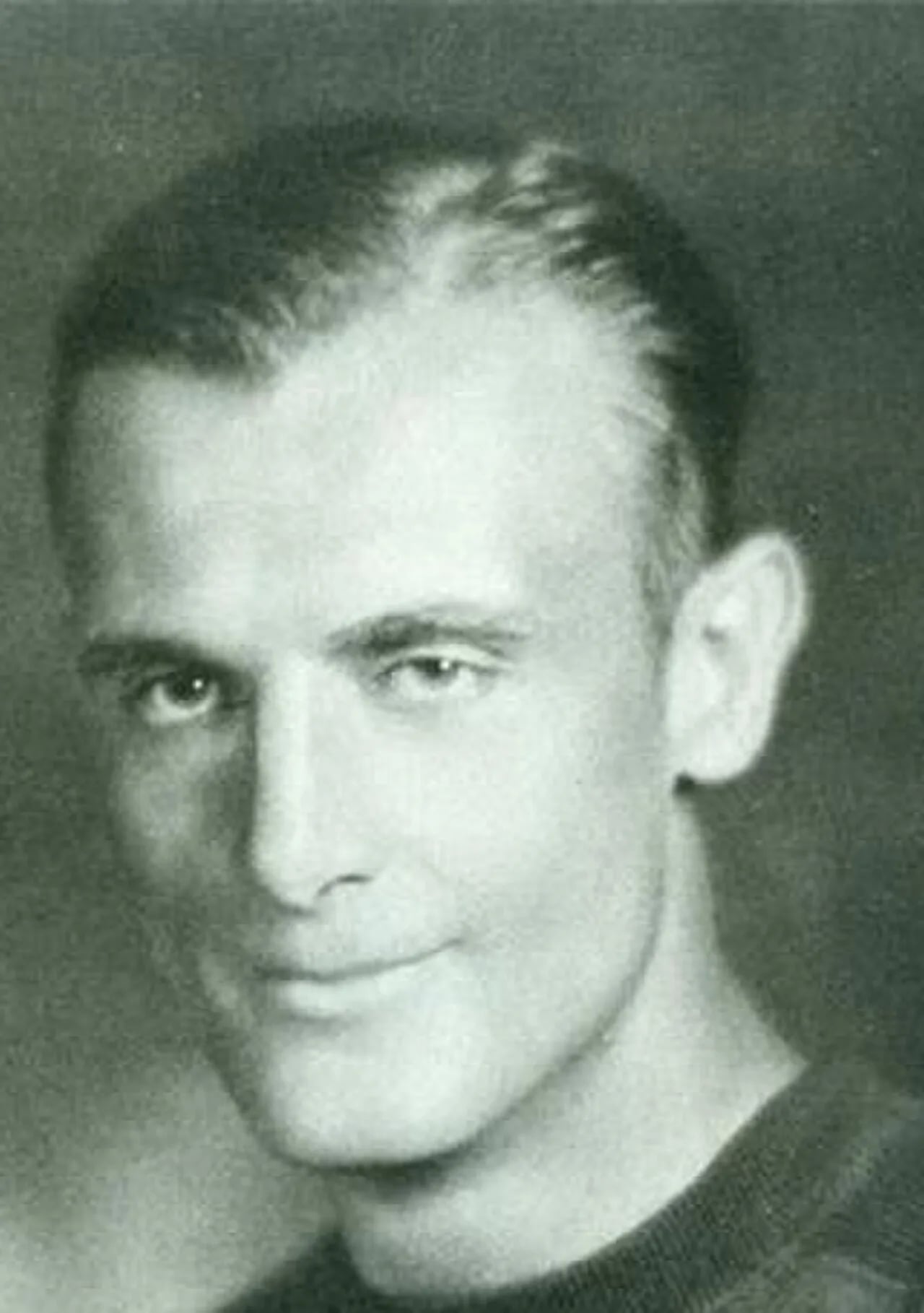 Portrait of LaVern Dilweg (1903–1968) – memorial page