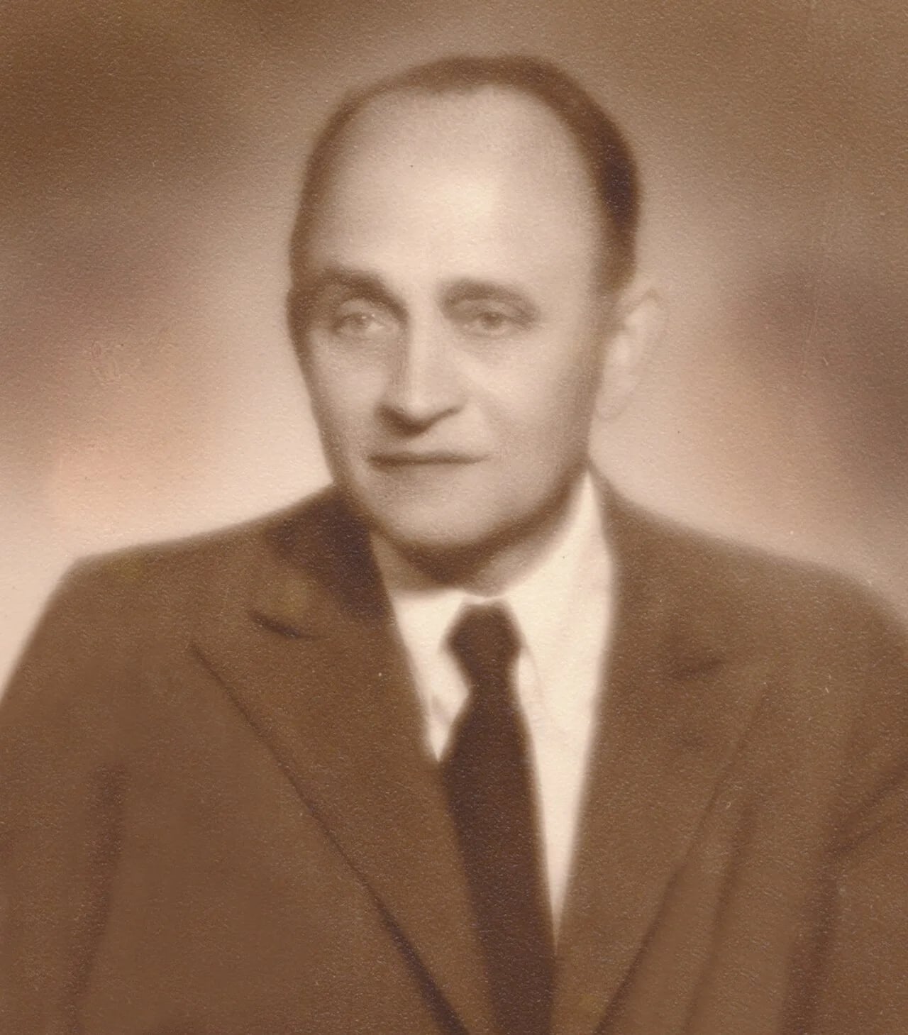 Portrait of František Suchý (1899–1982) – memorial page