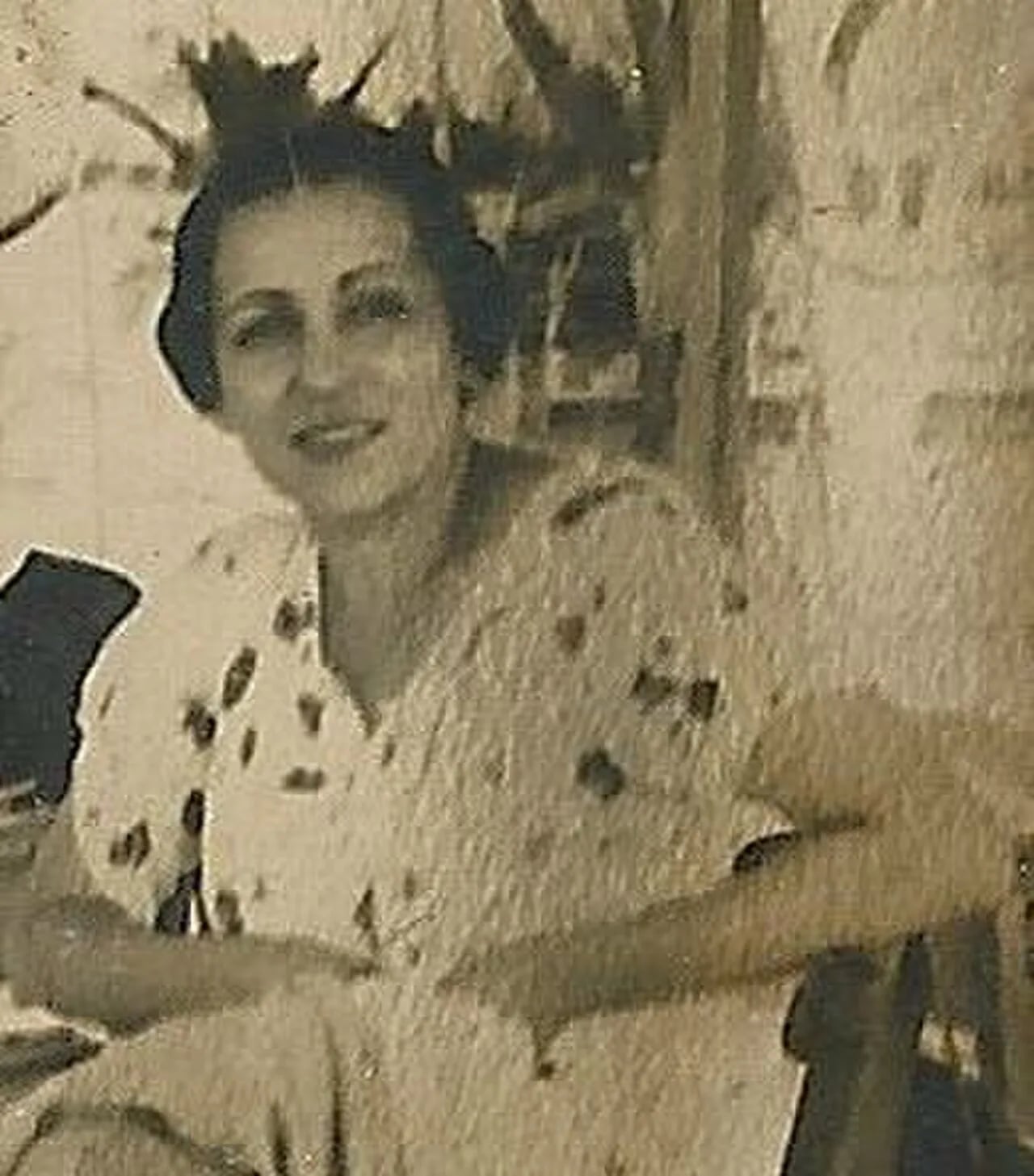 Portrait of Eleni Paschalidou Zongolopoulou (1909–1991) – memorial page