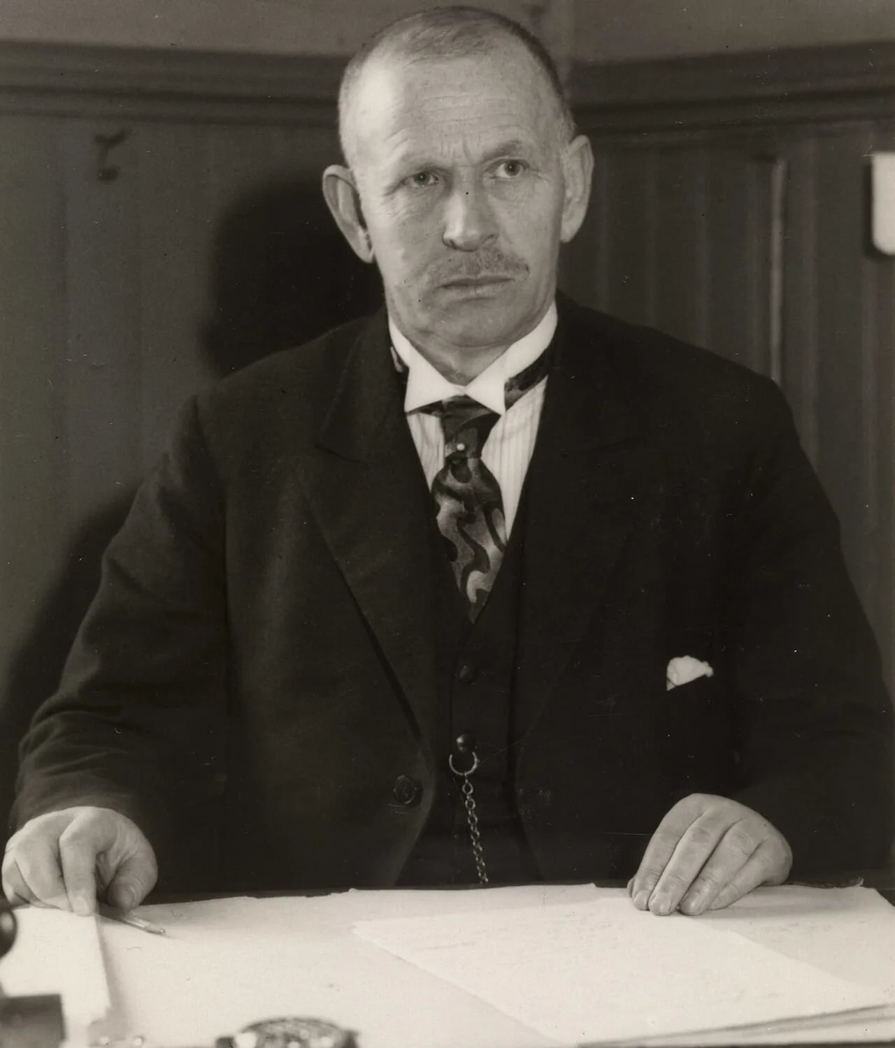 Porträt von Kristian Laake (1875–1950) – Gedenkseite