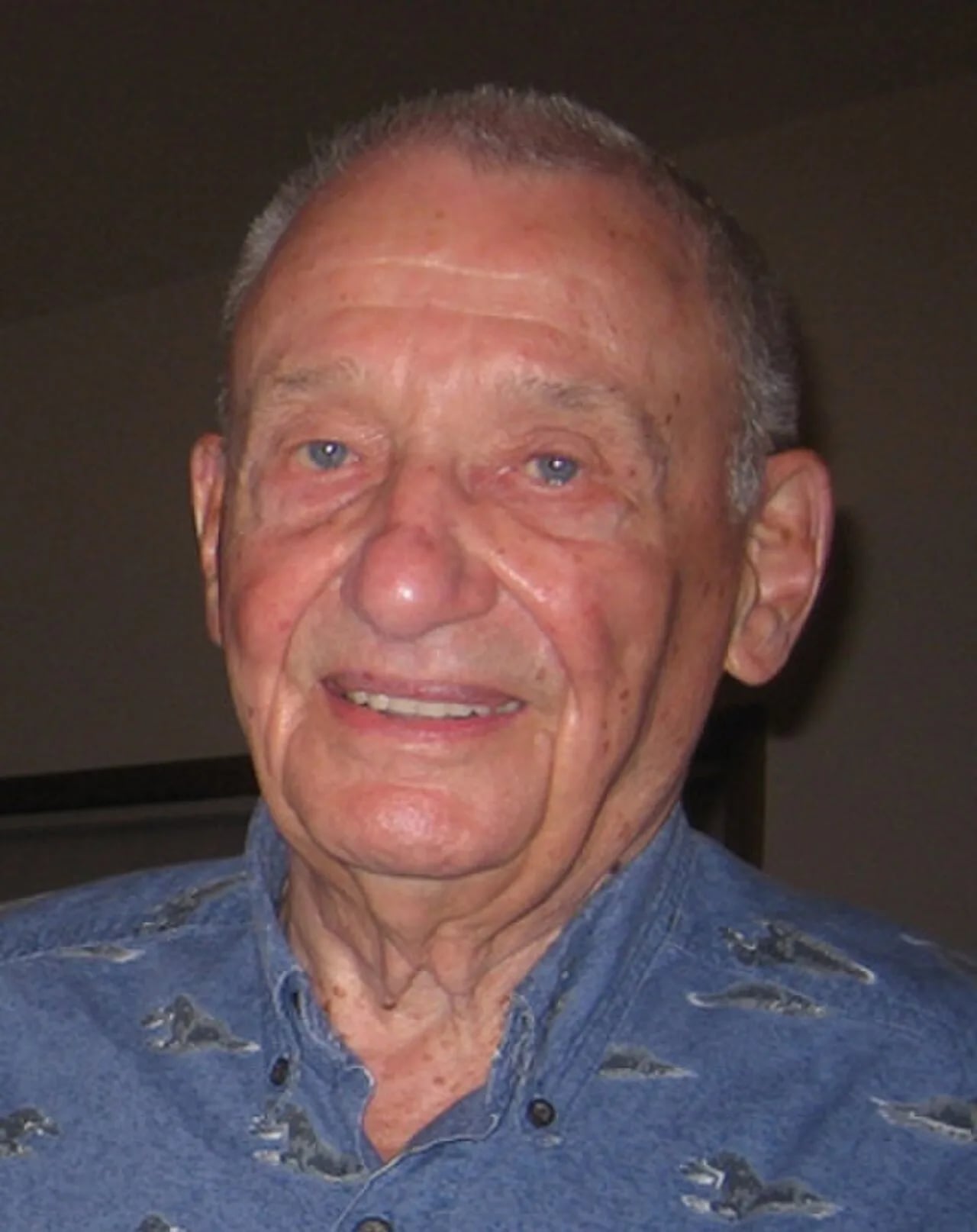Porträt von Edward R. Hauser (1916–2014) – Gedenkseite